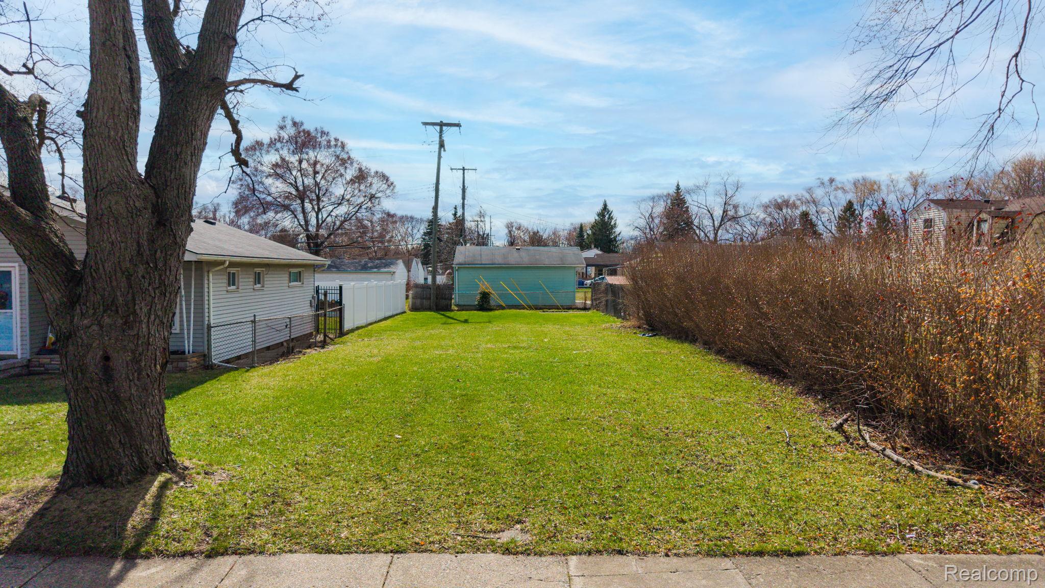 20751 Powers Avenue Property Photo 1