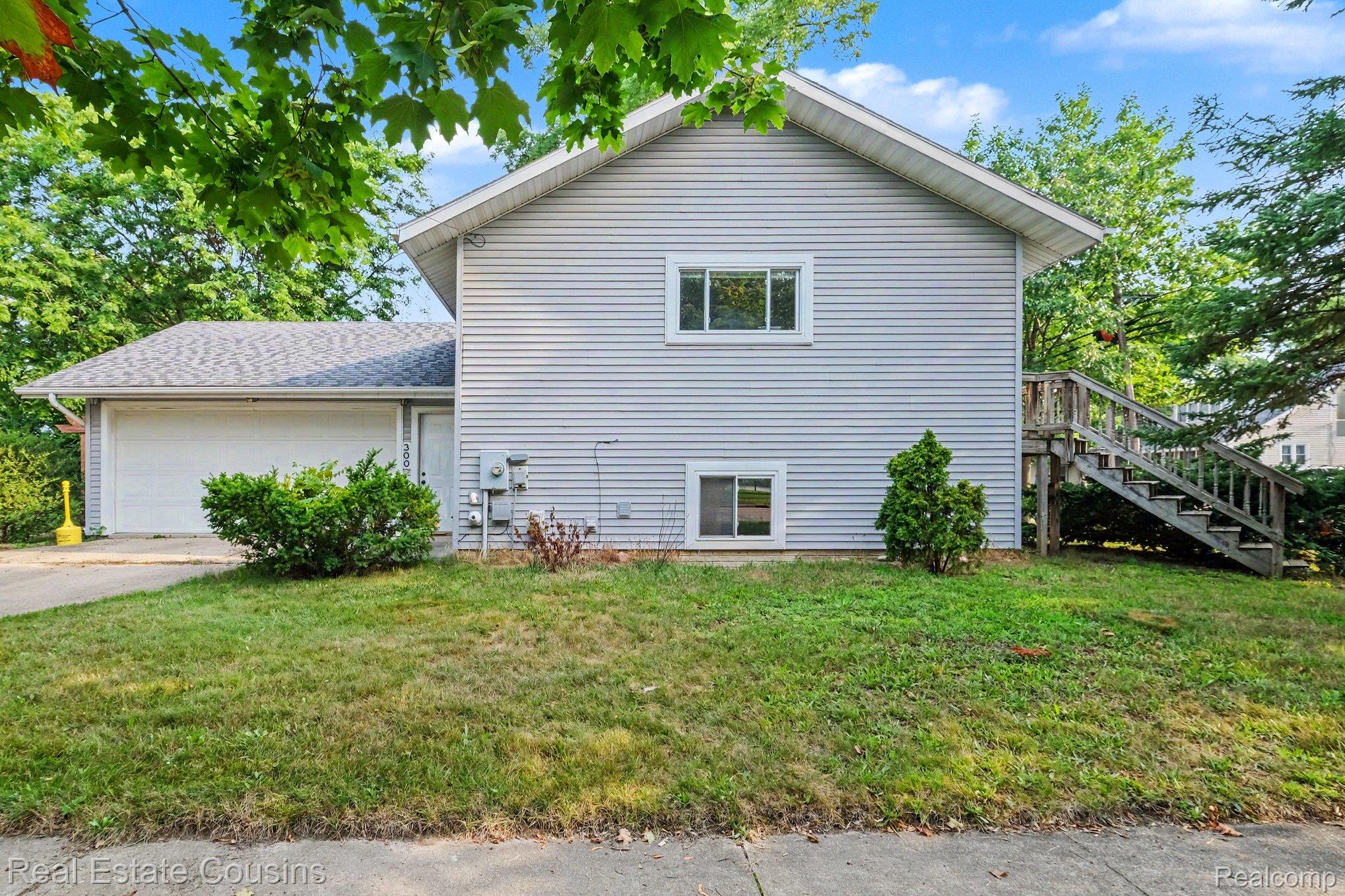 300 Kent Street Property Photo 1