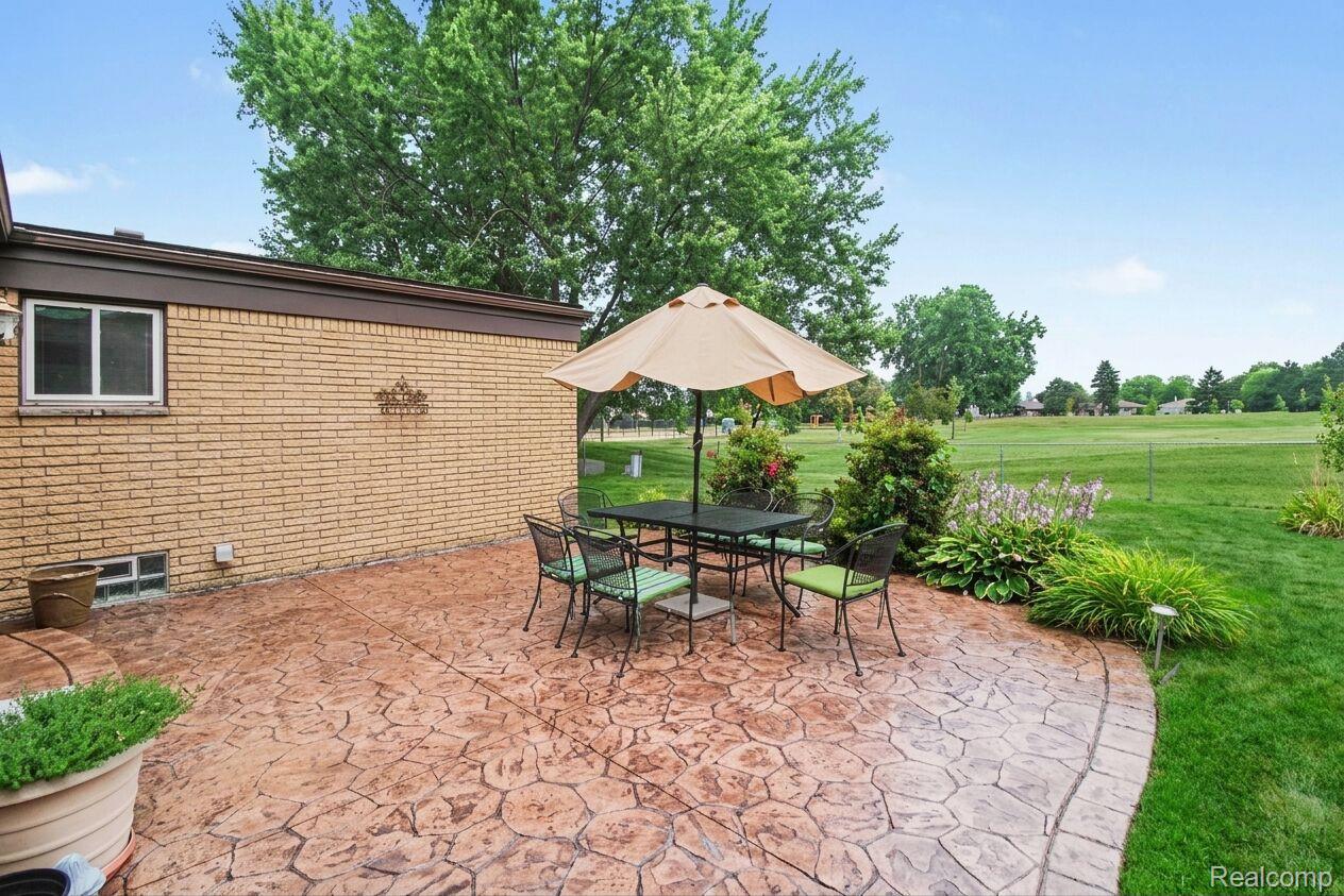 38218 Douglas Drive Property Photo 30