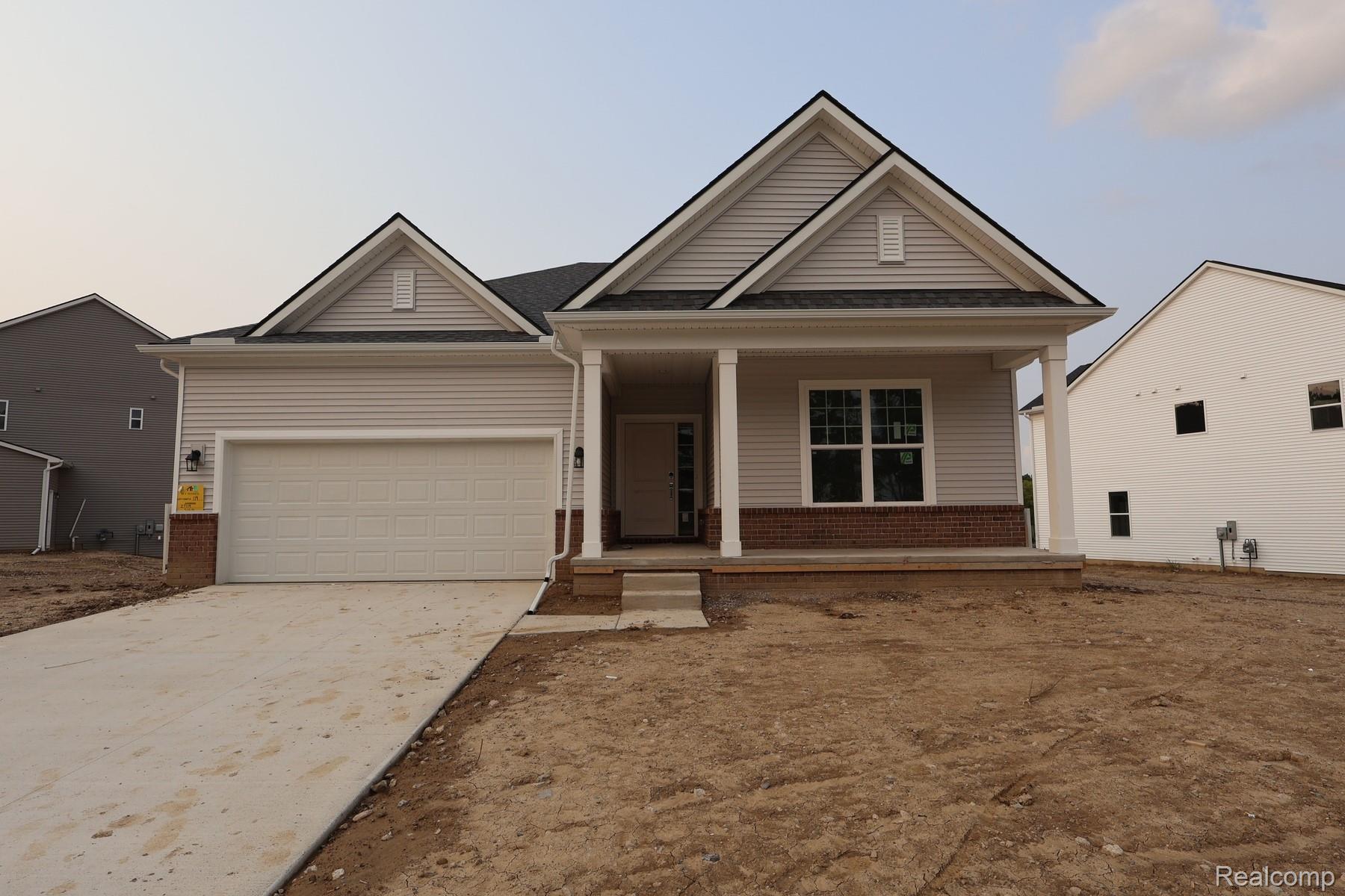 27119 Silo Drive Property Photo 1