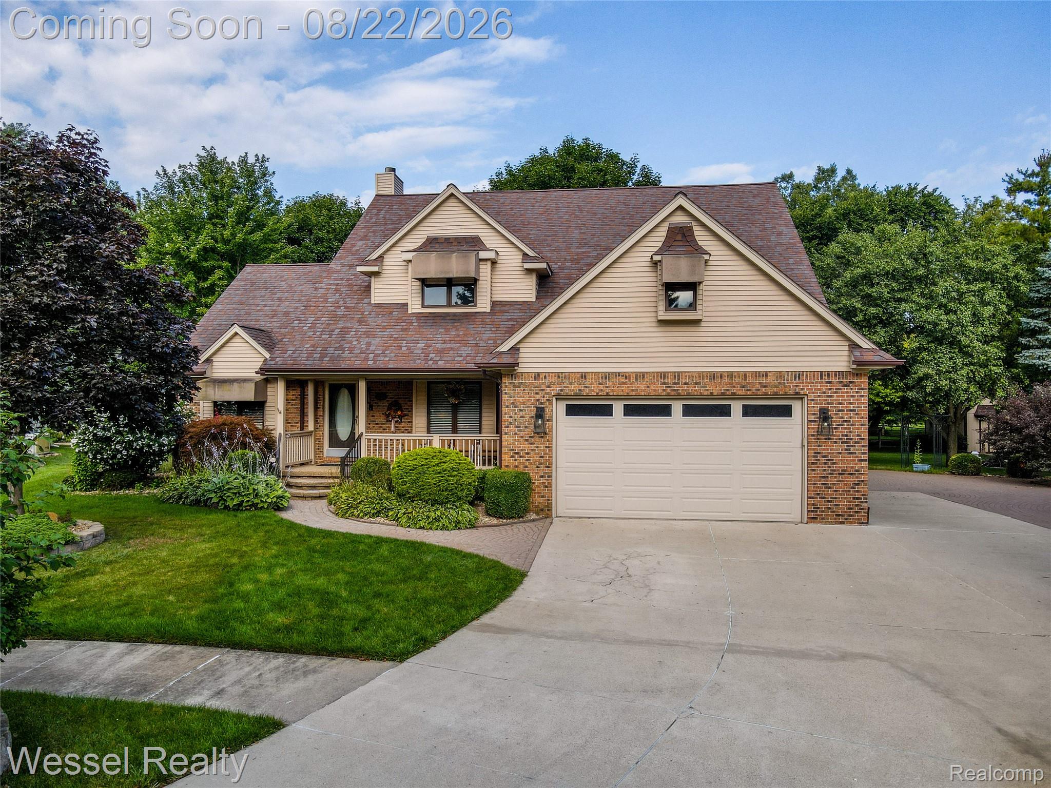 12211 Mentz Drive Property Photo 1