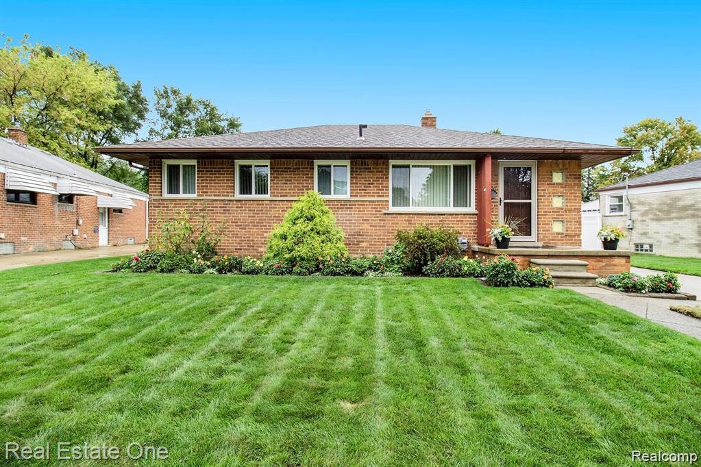 4327 Eastlawn Avenue Property Photo 1