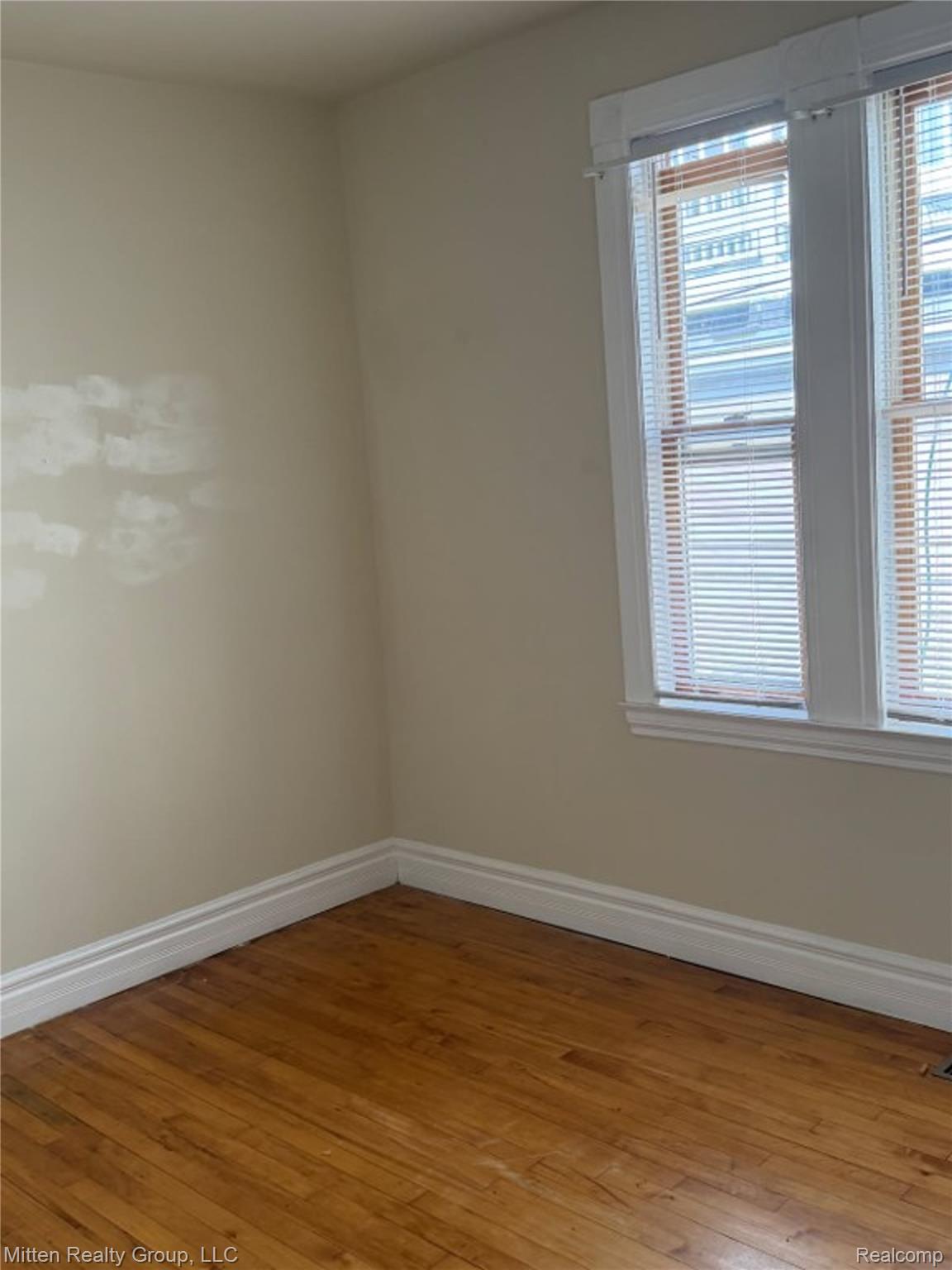 1335 & 1337 Bagley Street Property Photo 6
