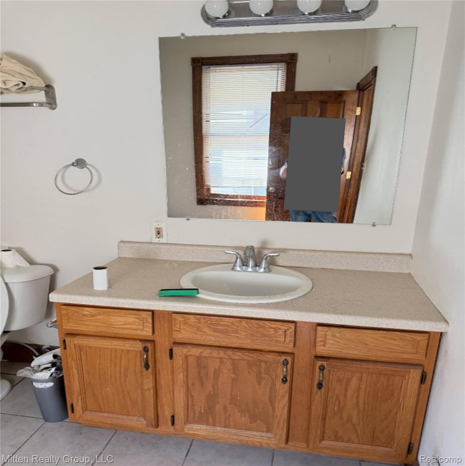 1335 & 1337 Bagley Street Property Photo 16