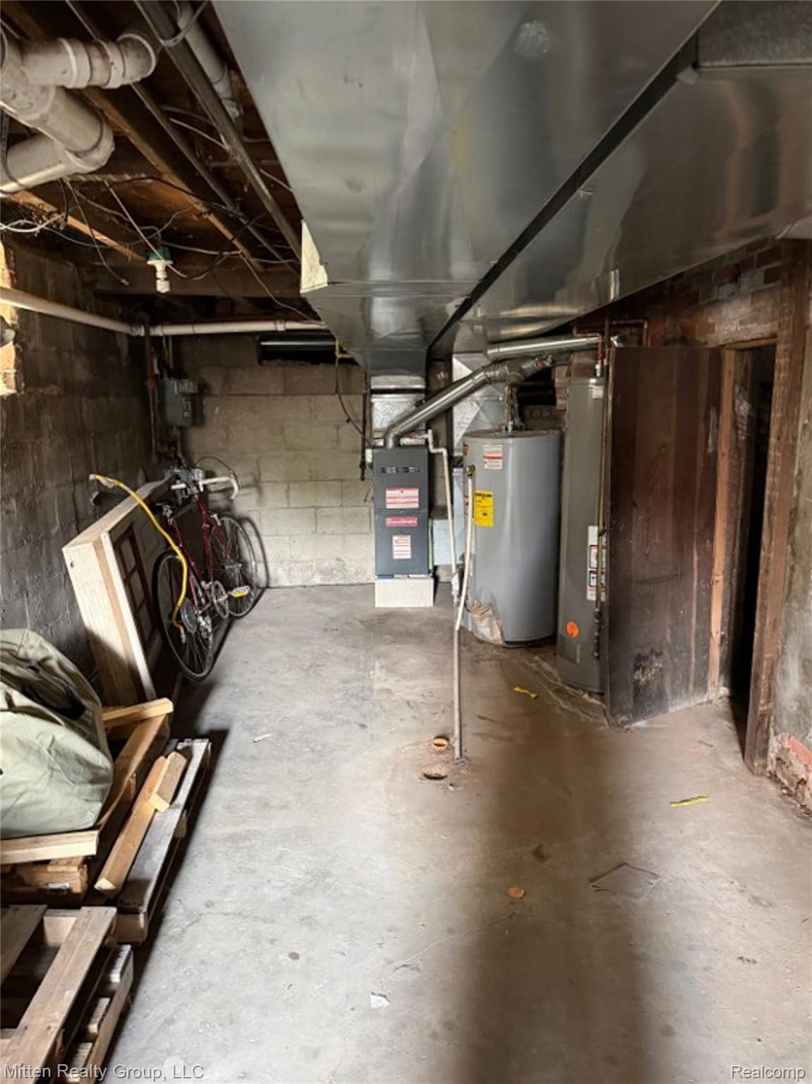 1335 & 1337 Bagley Street Property Photo 18