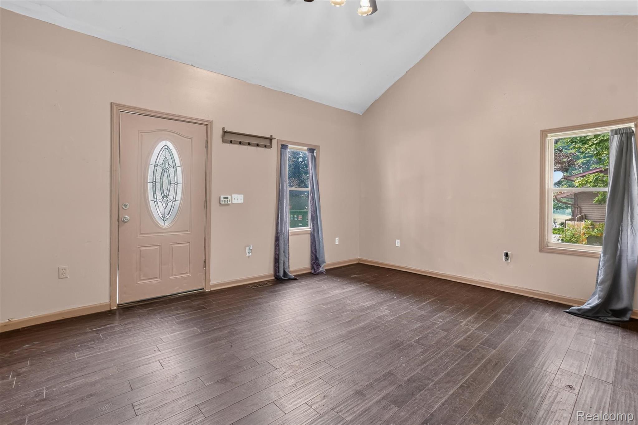 203 Grant Street Property Photo 7