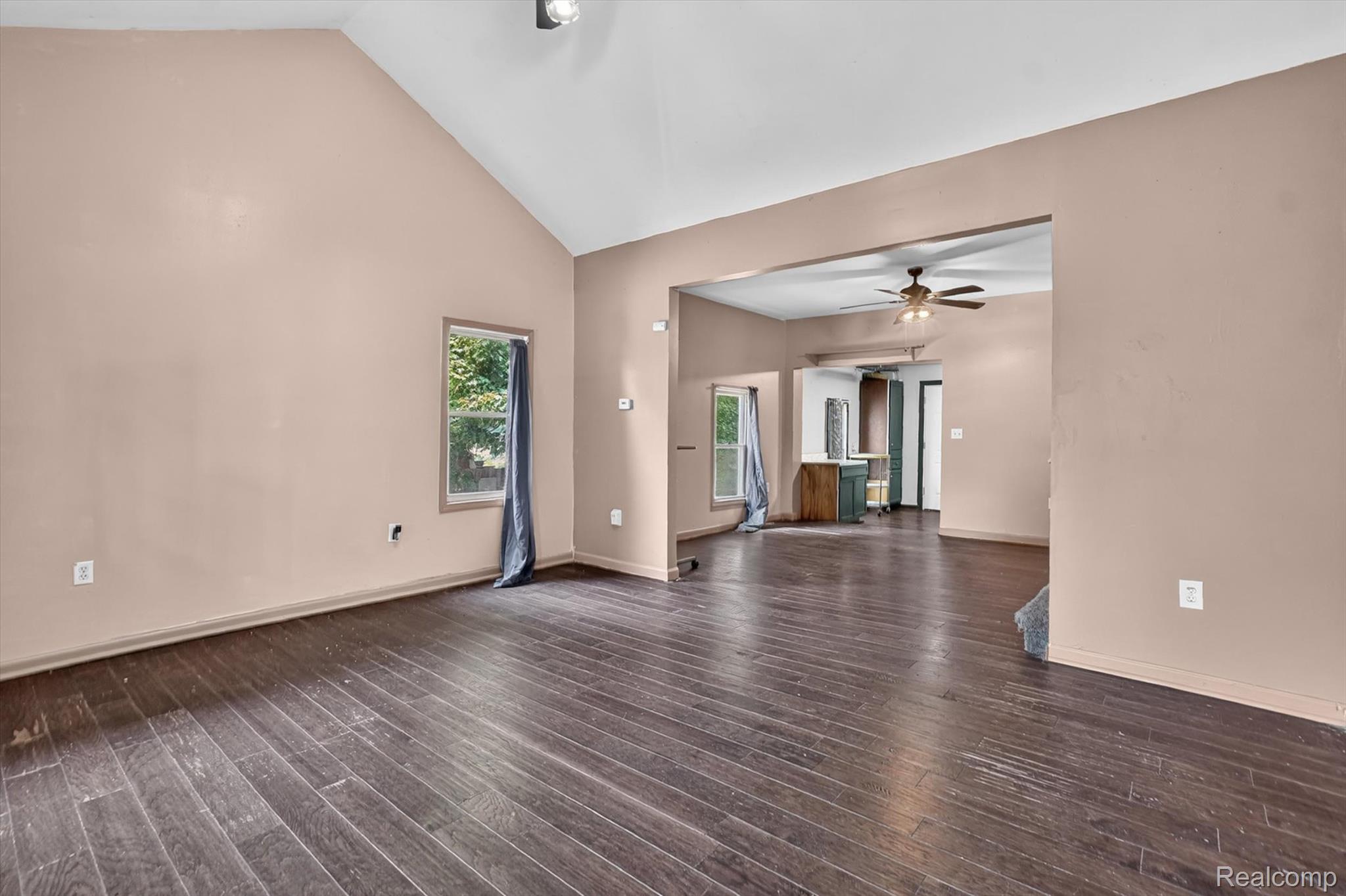 203 Grant Street Property Photo 8