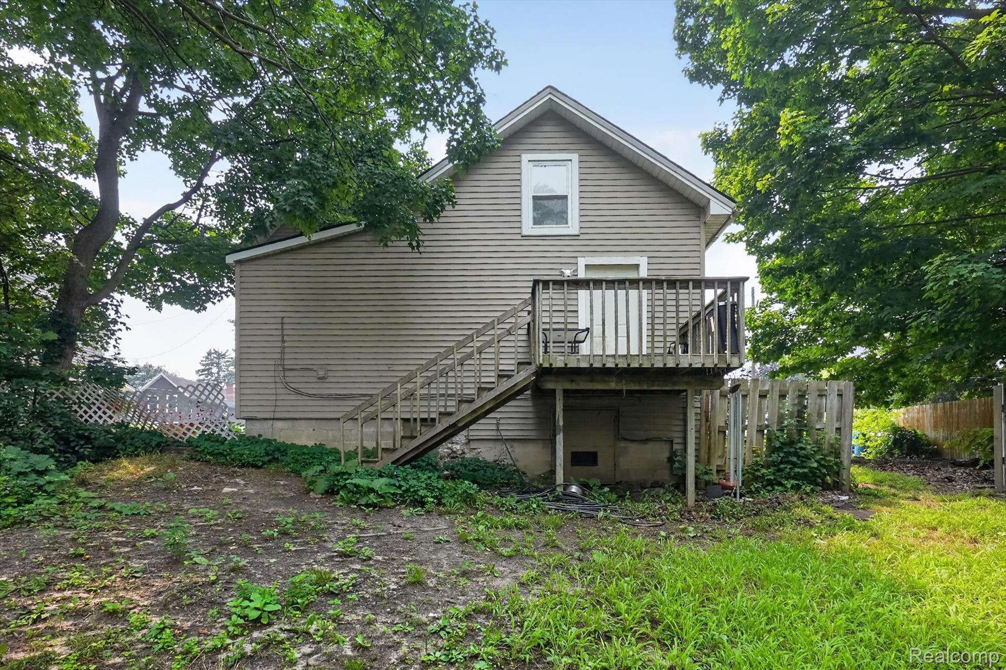 203 Grant Street Property Photo 32