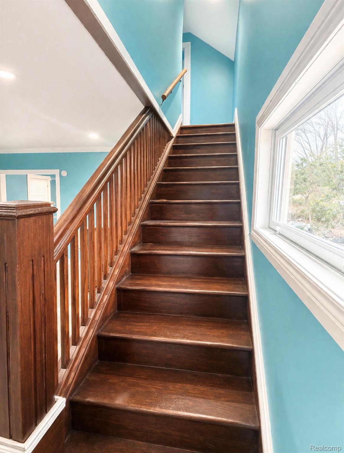 385 Whittemore Street Property Photo 4