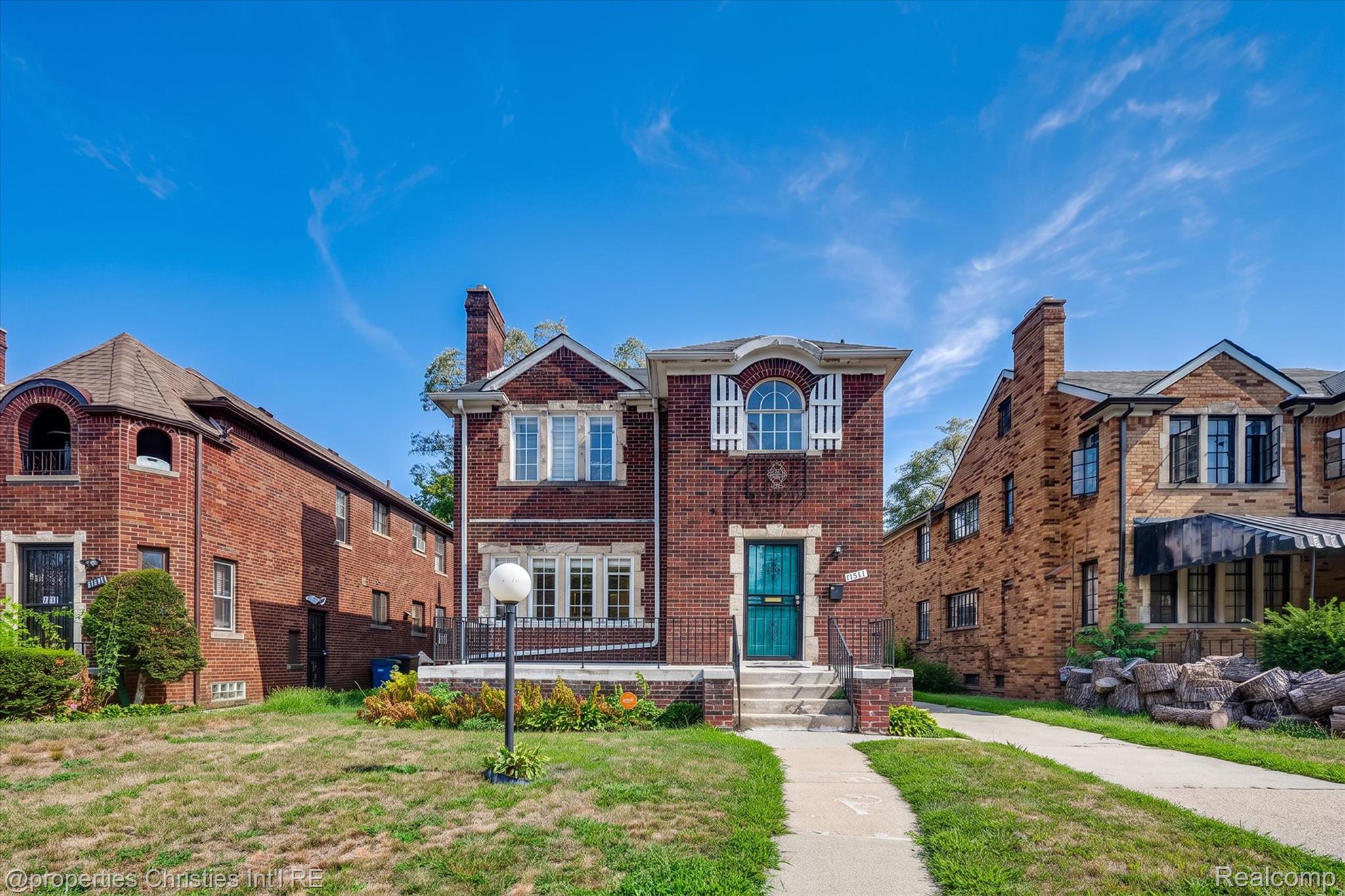 17511 Indiana Street Property Photo 2