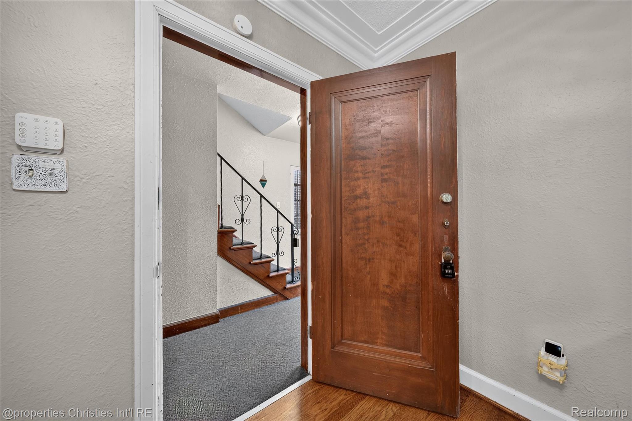 17511 Indiana Street Property Photo 5