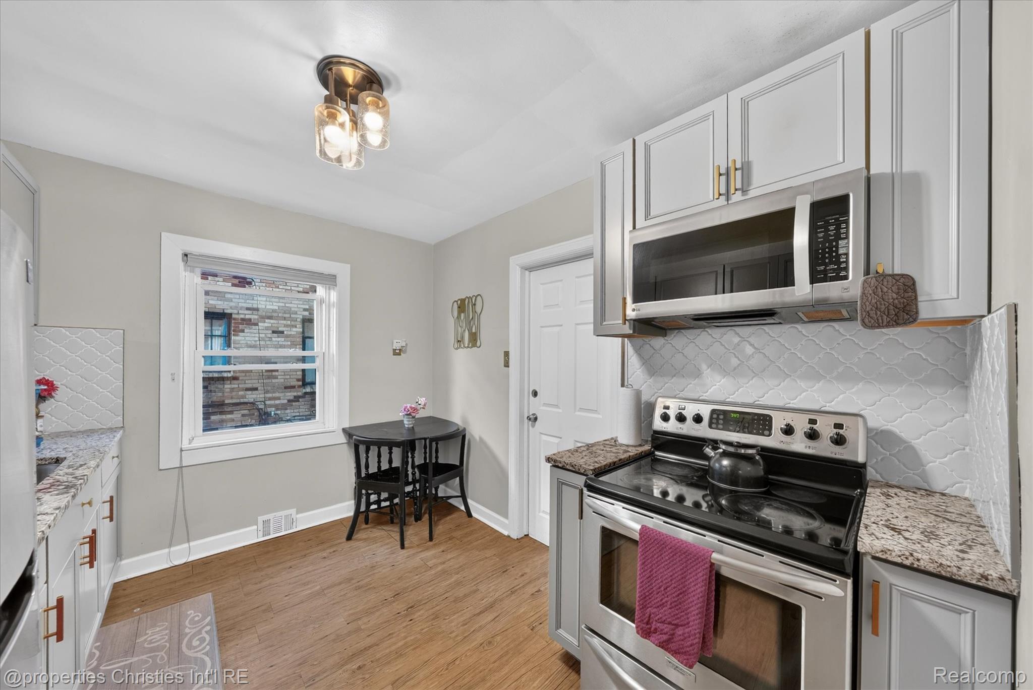17511 Indiana Street Property Photo 10