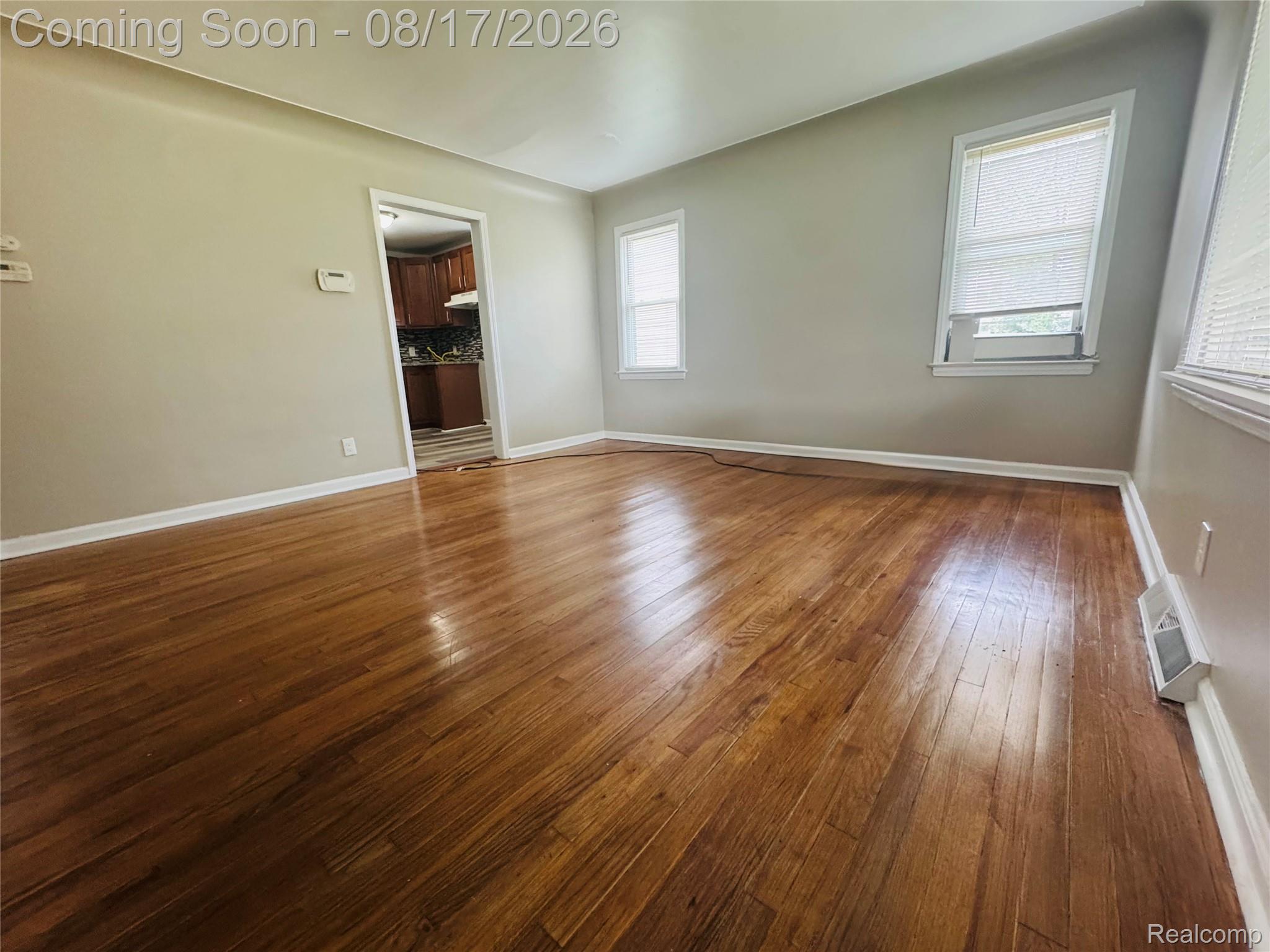 20195 Westhampton Avenue Property Photo 14