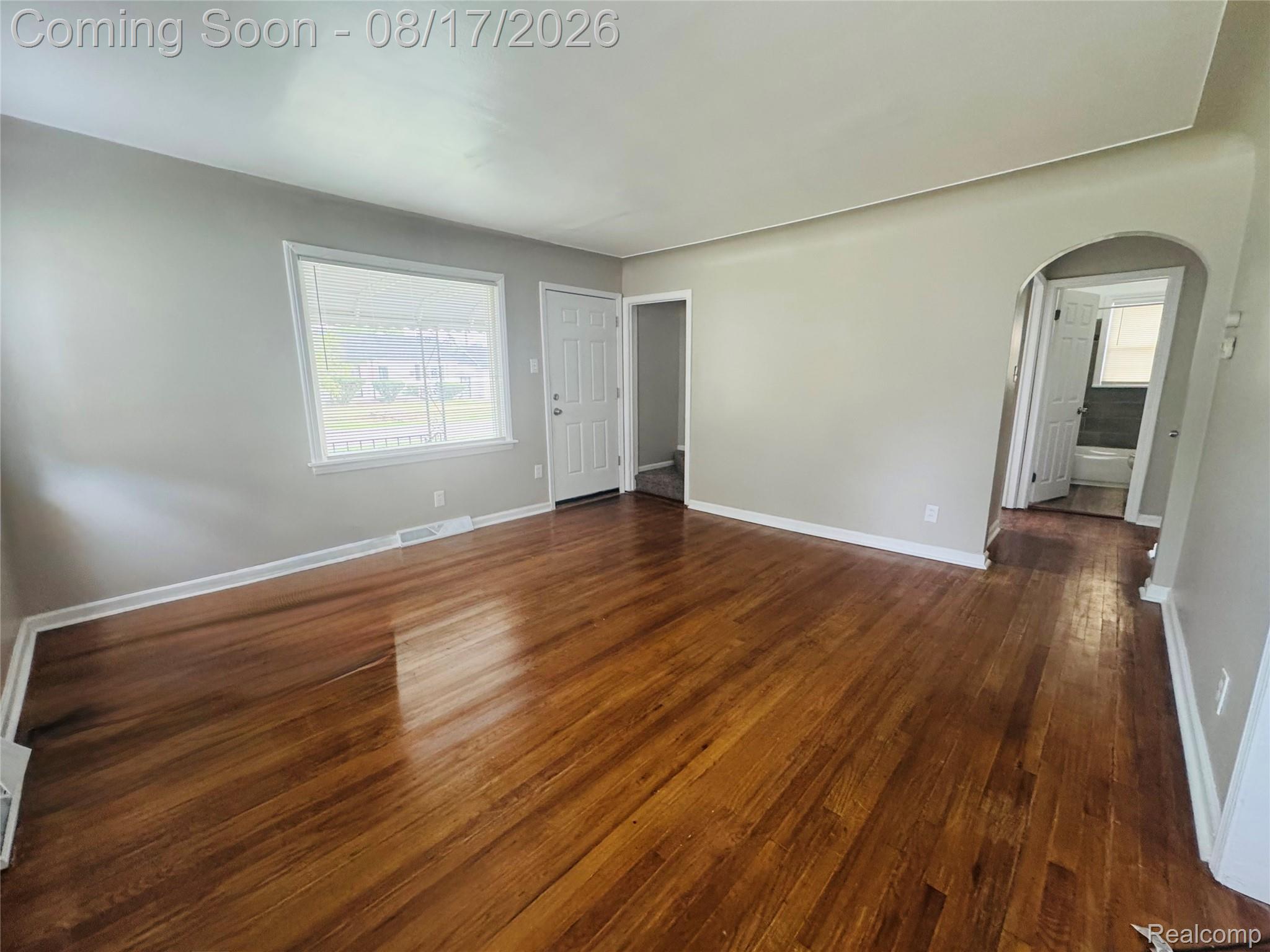 20195 Westhampton Avenue Property Photo 15