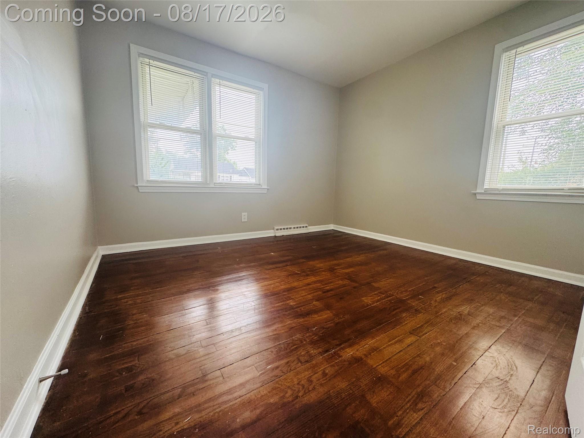 20195 Westhampton Avenue Property Photo 17