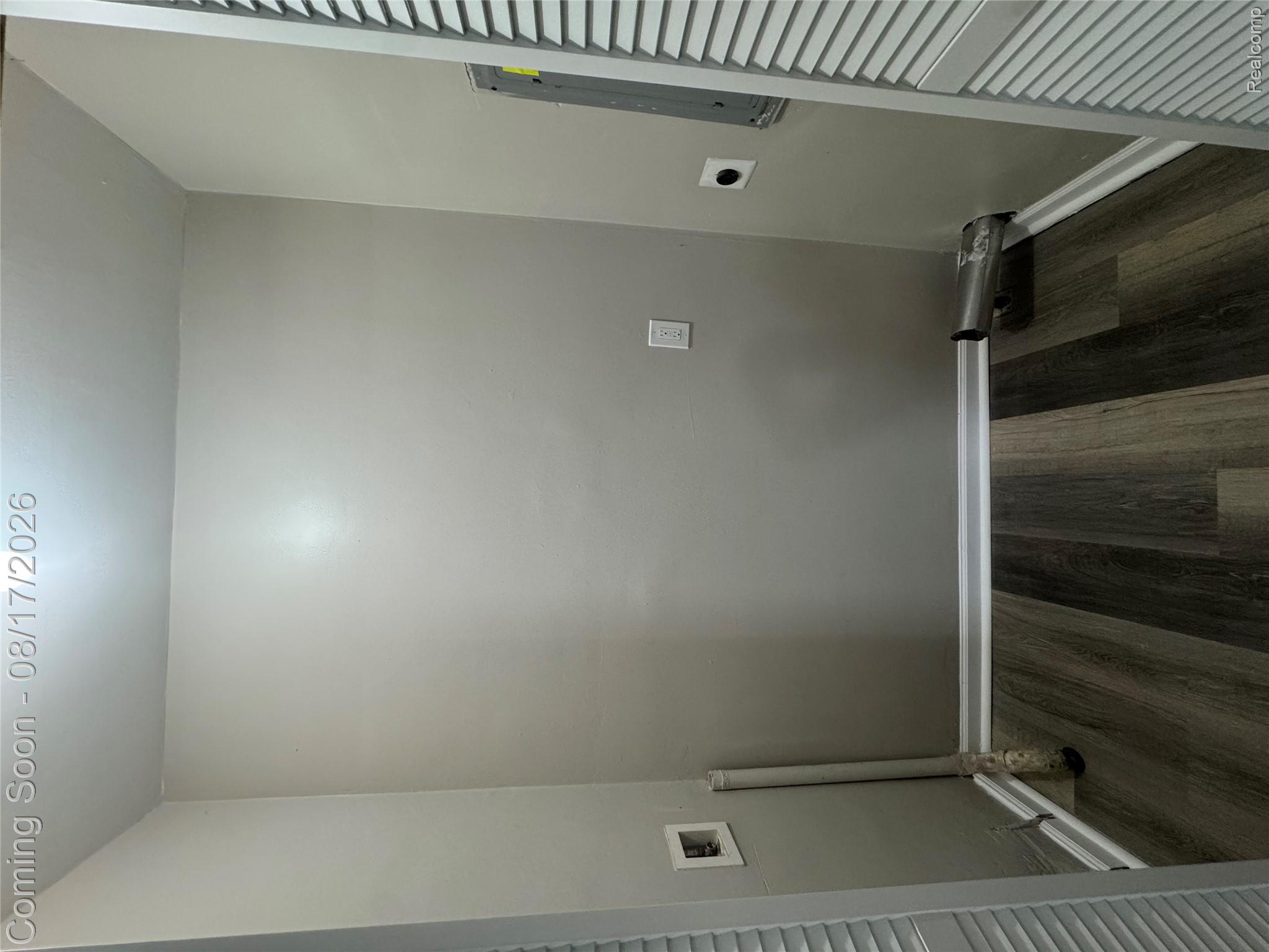 20195 Westhampton Avenue Property Photo 22