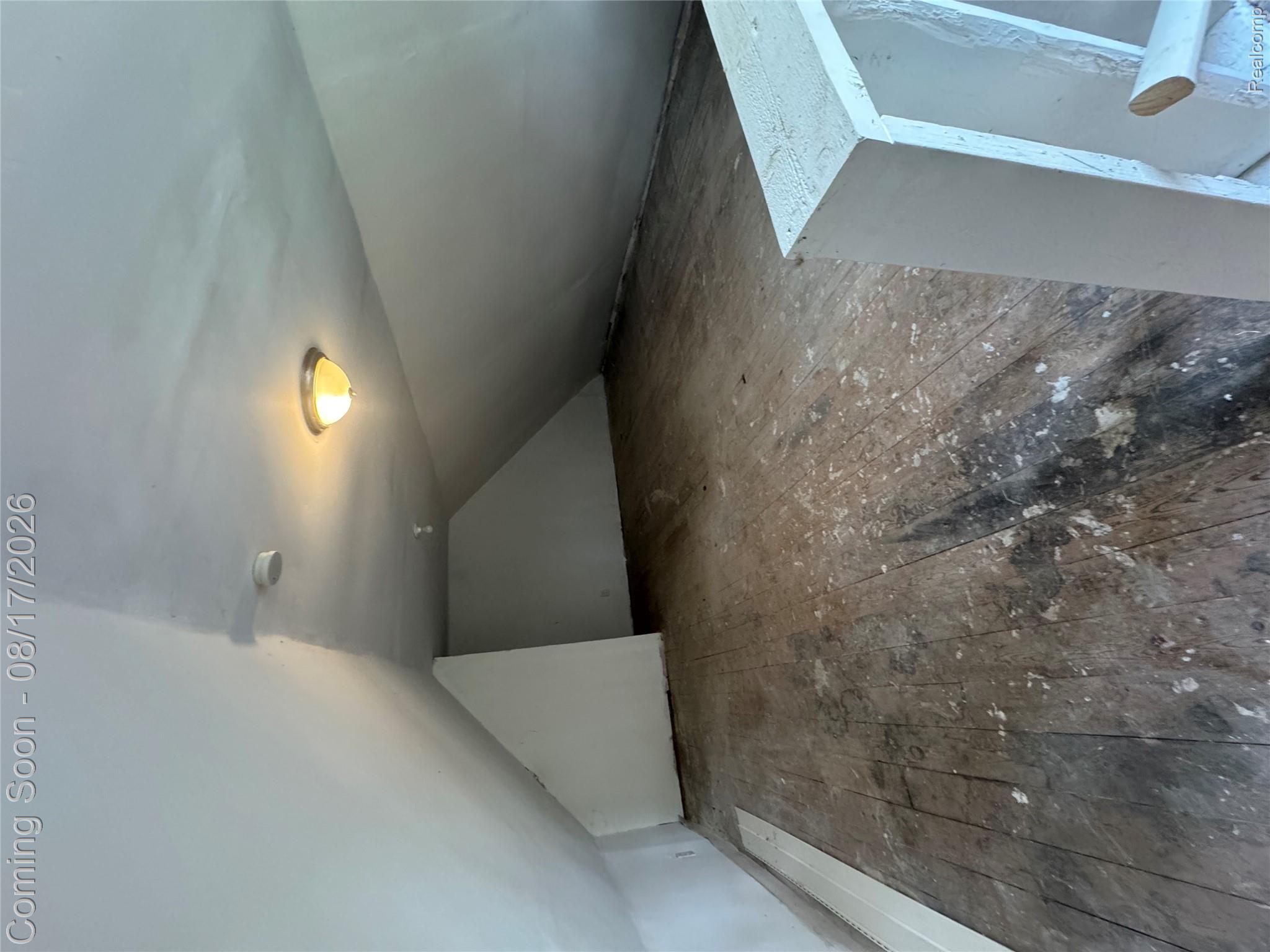 20195 Westhampton Avenue Property Photo 27