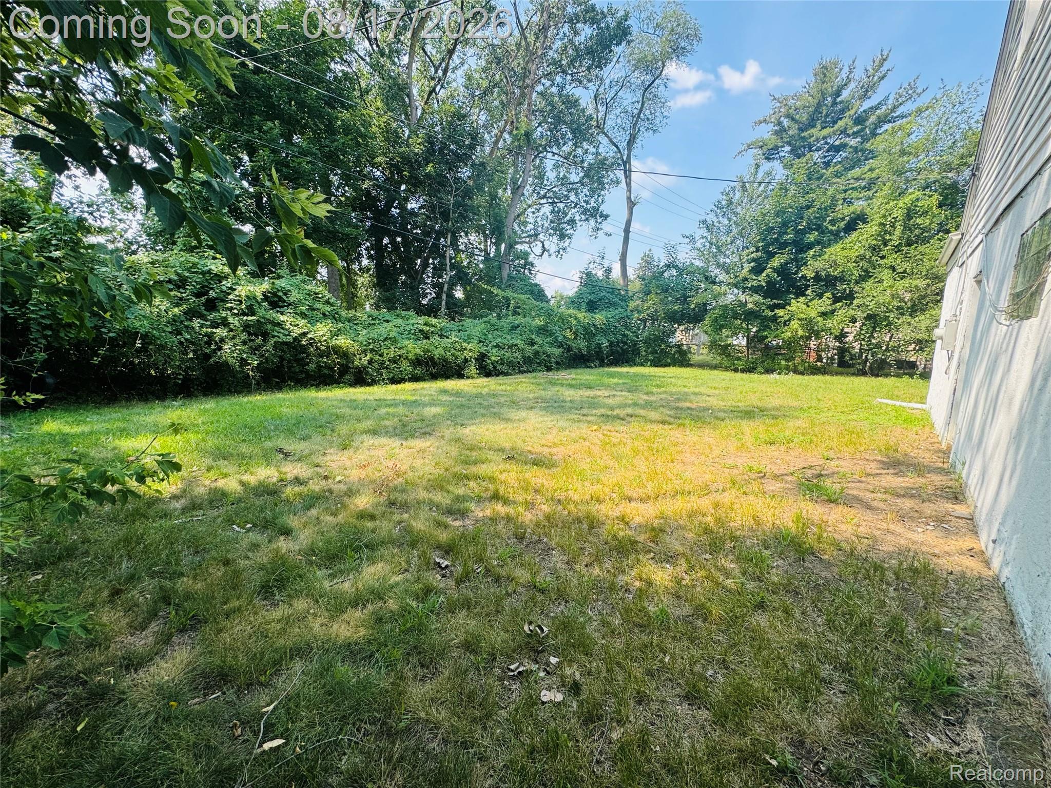 20195 Westhampton Avenue Property Photo 31