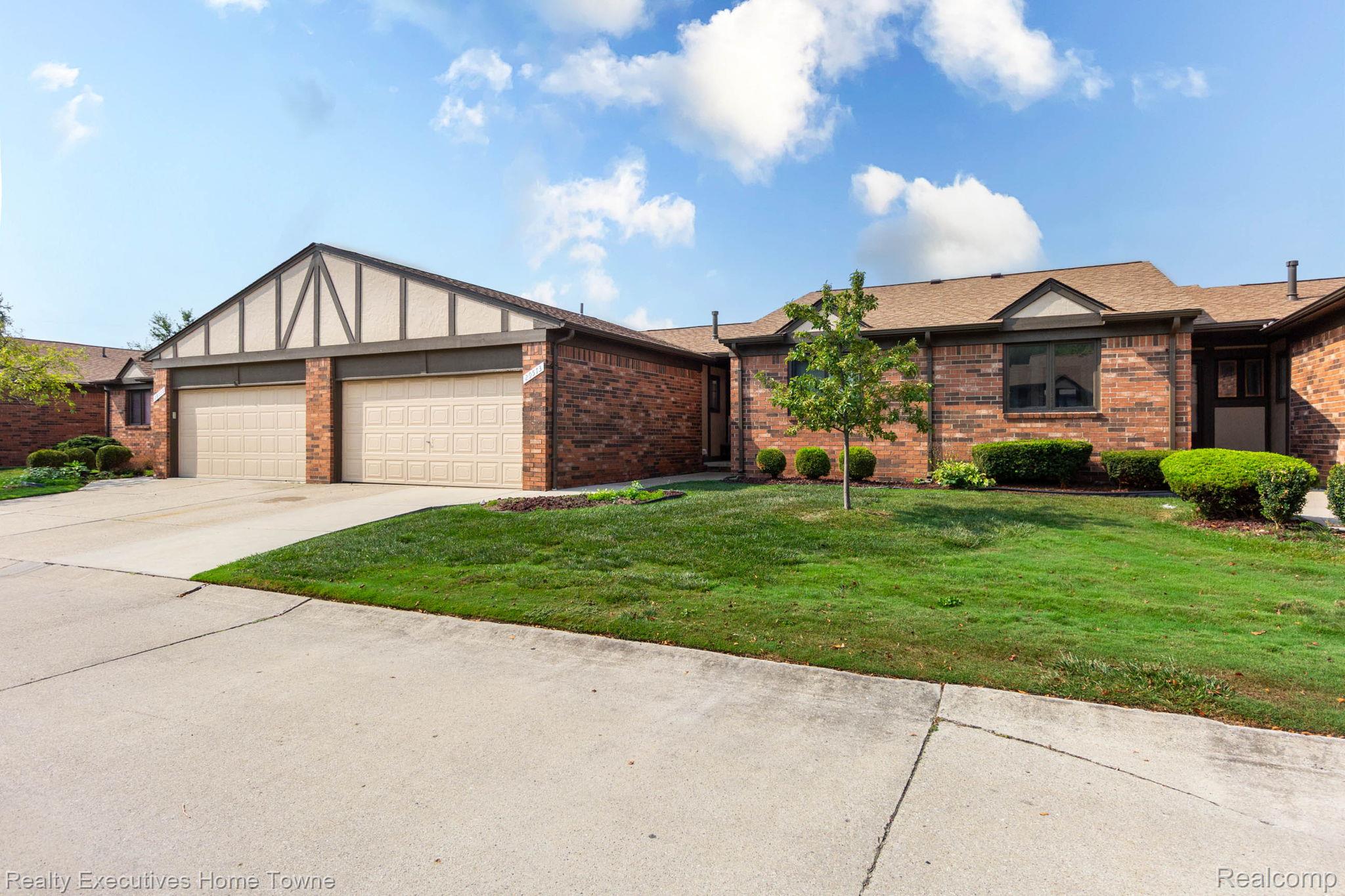 29573 Red Oak Drive 62 Property Photo 2