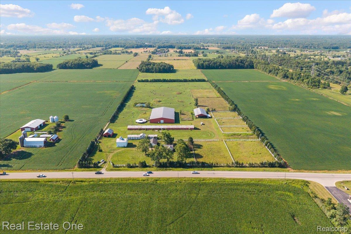 6277 Fred W Moore Highway Property Photo 1