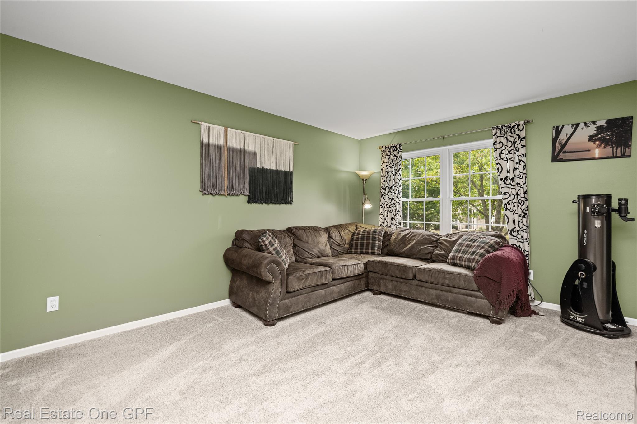 8922 Redstone Drive Property Photo 12