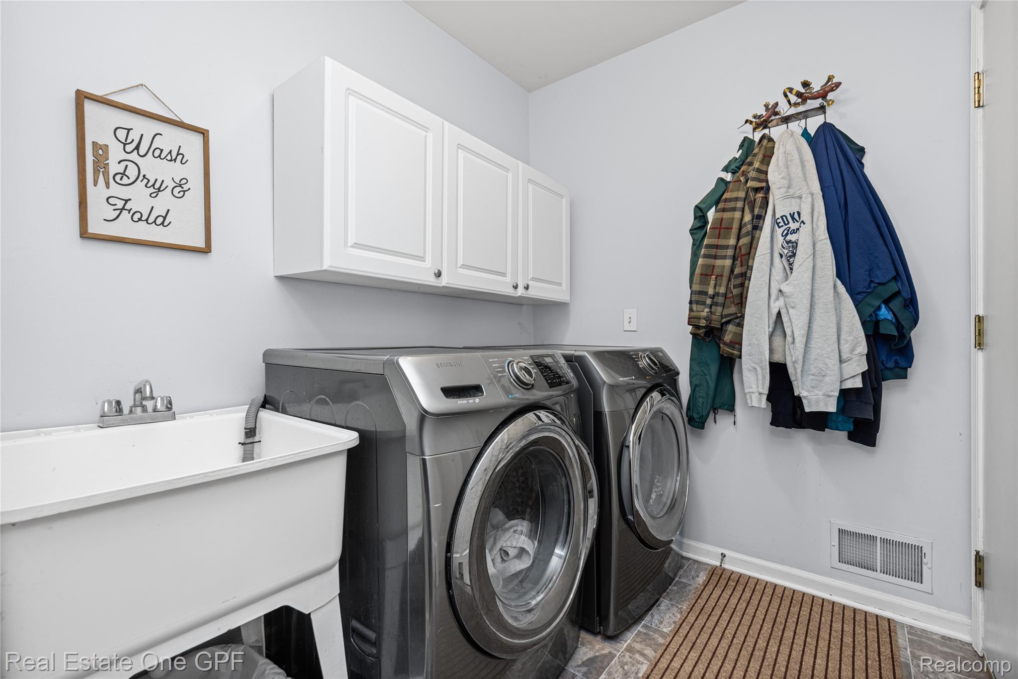 8922 Redstone Drive Property Photo 31