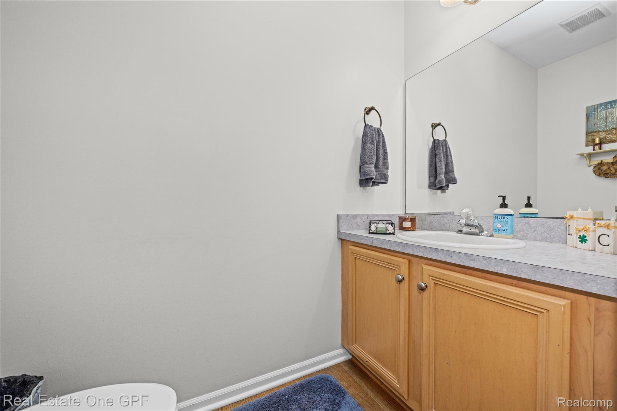 8922 Redstone Drive Property Photo 32