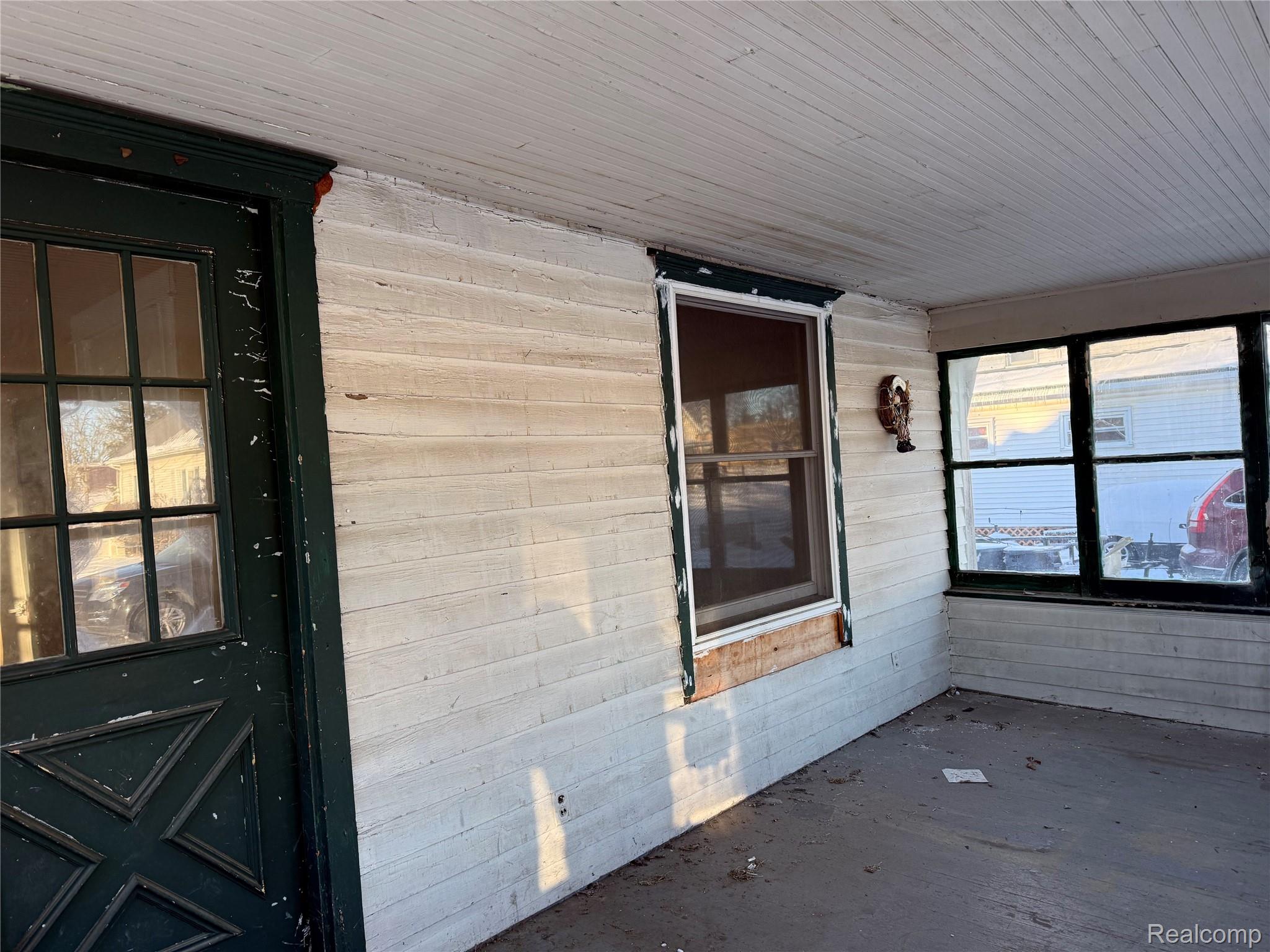 6934 John Street Property Photo 3