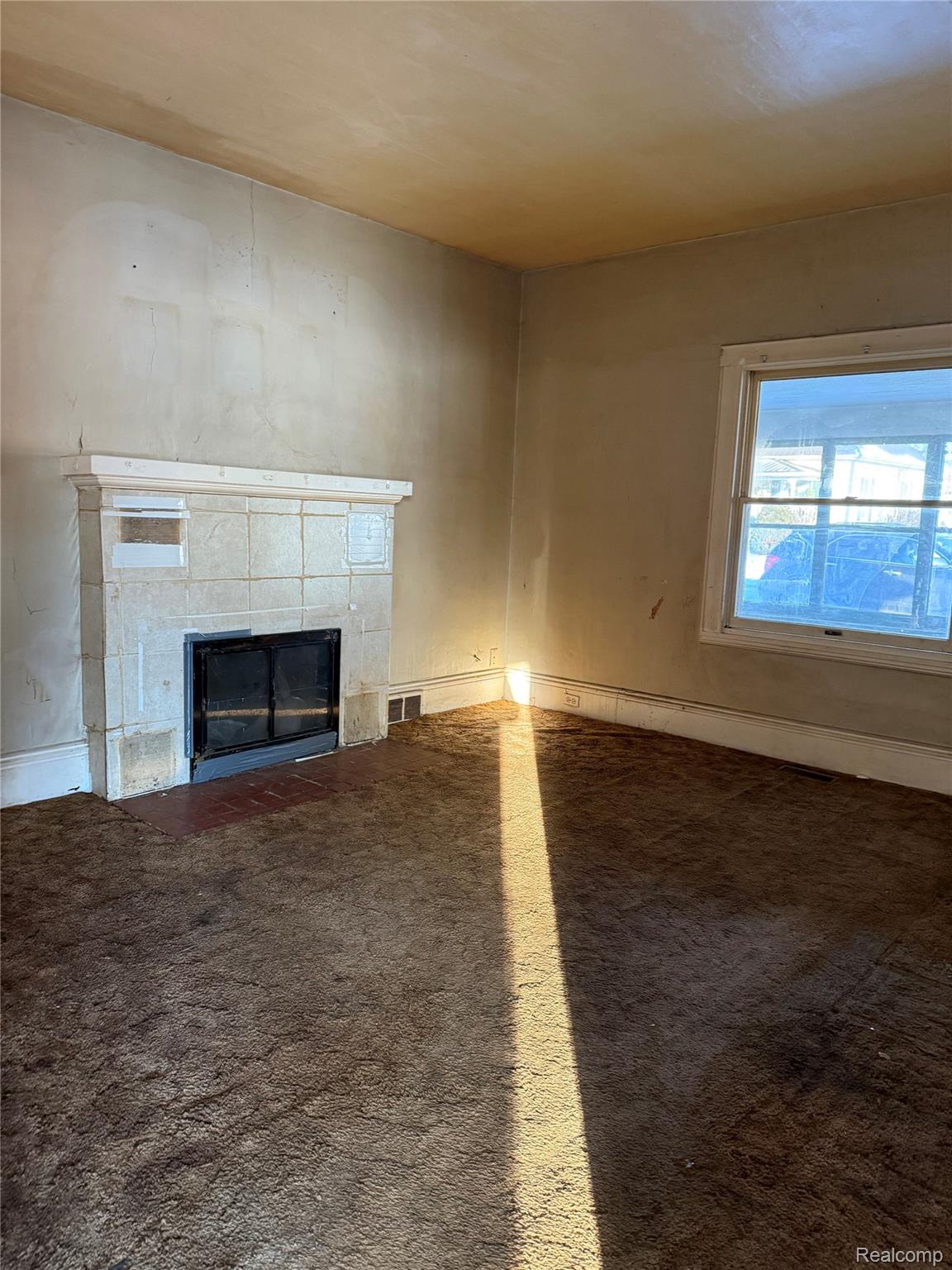 6934 John Street Property Photo 7