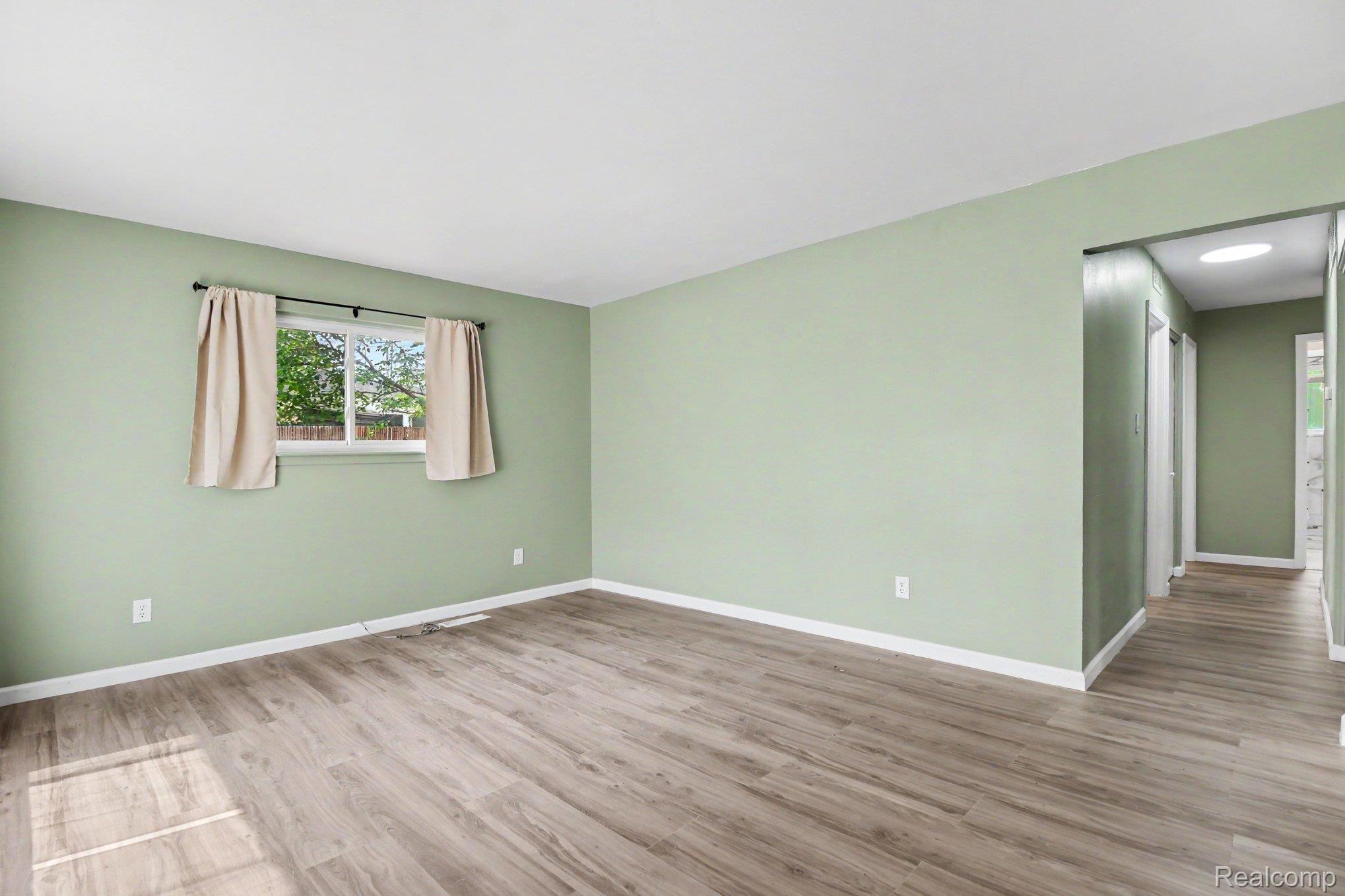 31282 Fernwood Street Property Photo 4