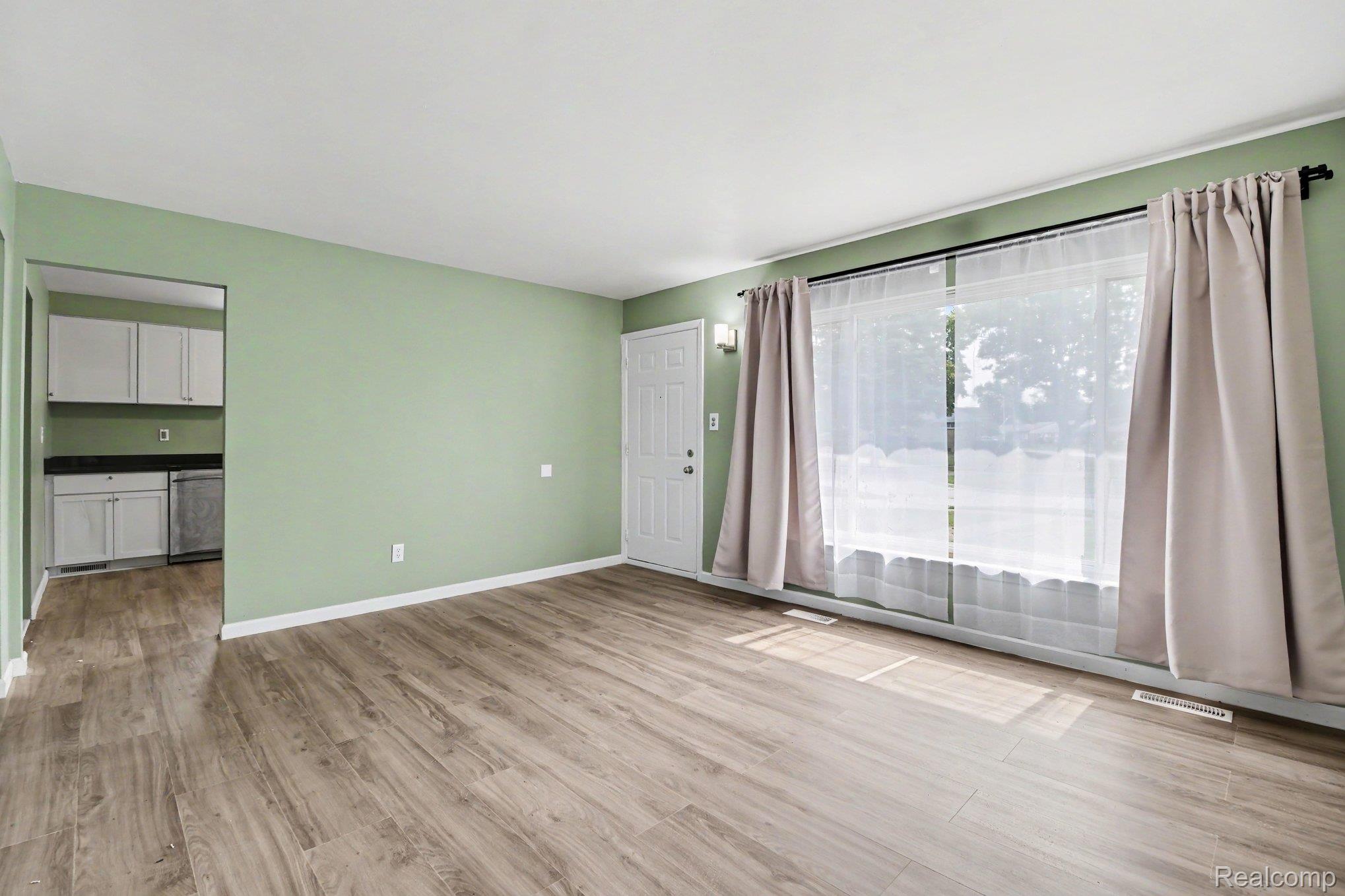 31282 Fernwood Street Property Photo 5