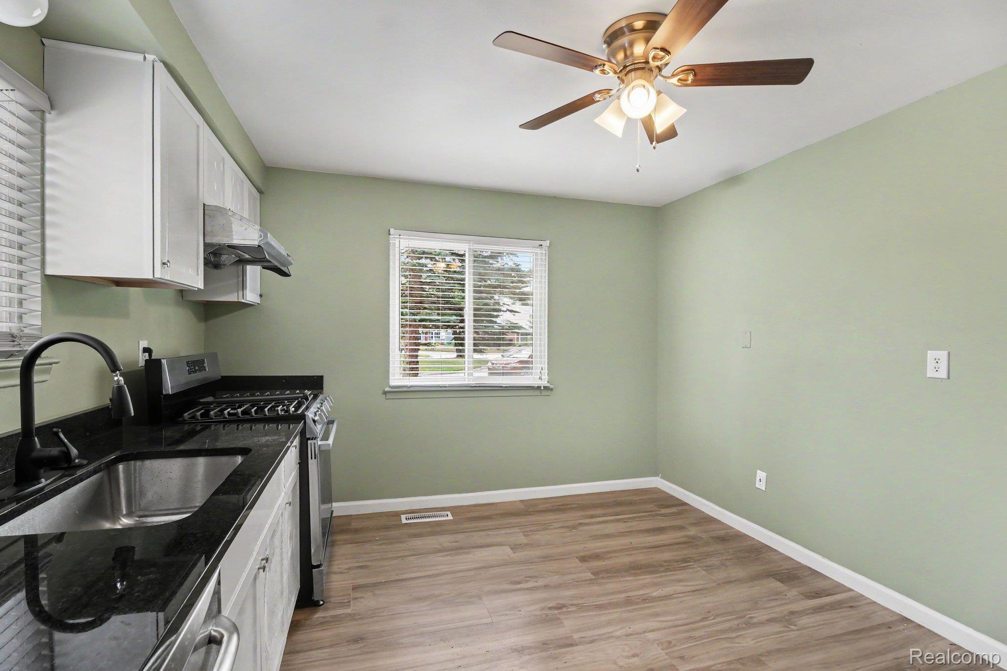 31282 Fernwood Street Property Photo 9
