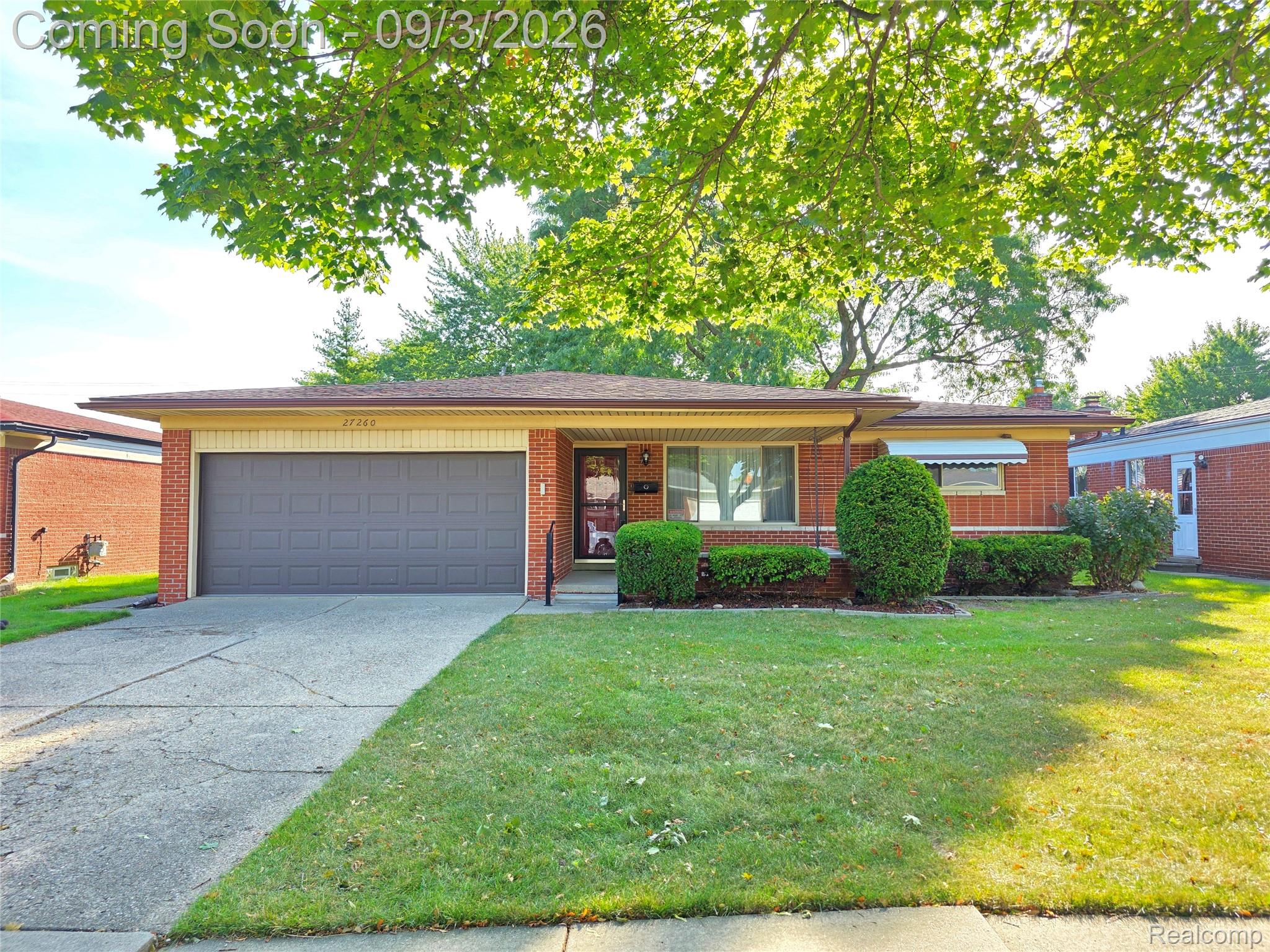 27260 Newport Drive Property Photo 1