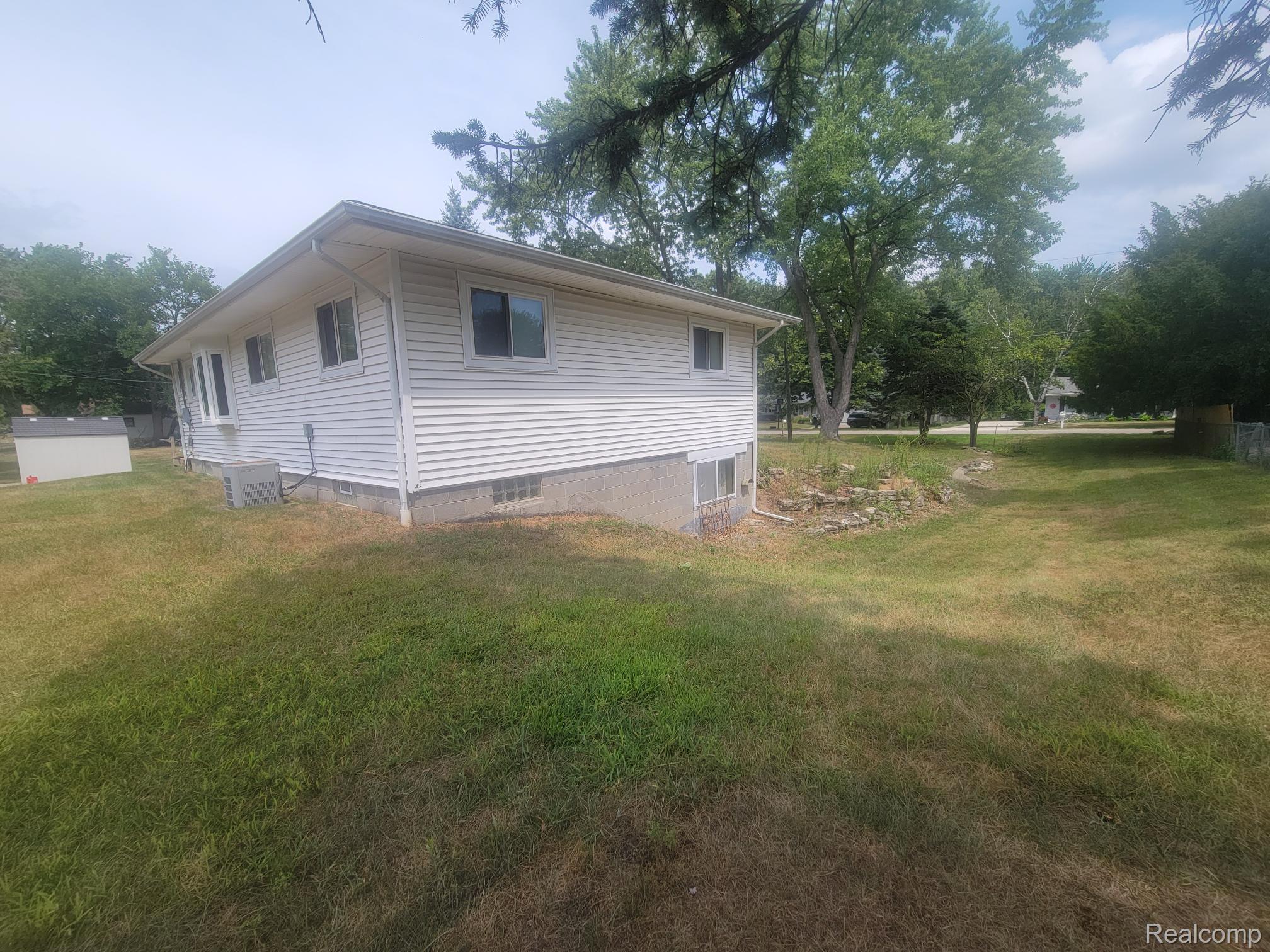 655 Reynolds Drive Property Photo 2