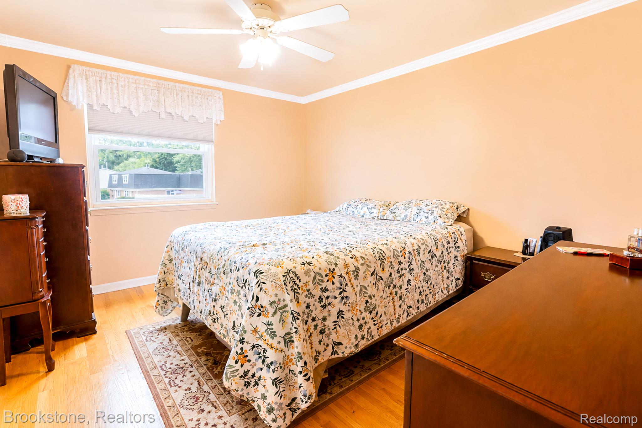45737 Kensington Property Photo 8