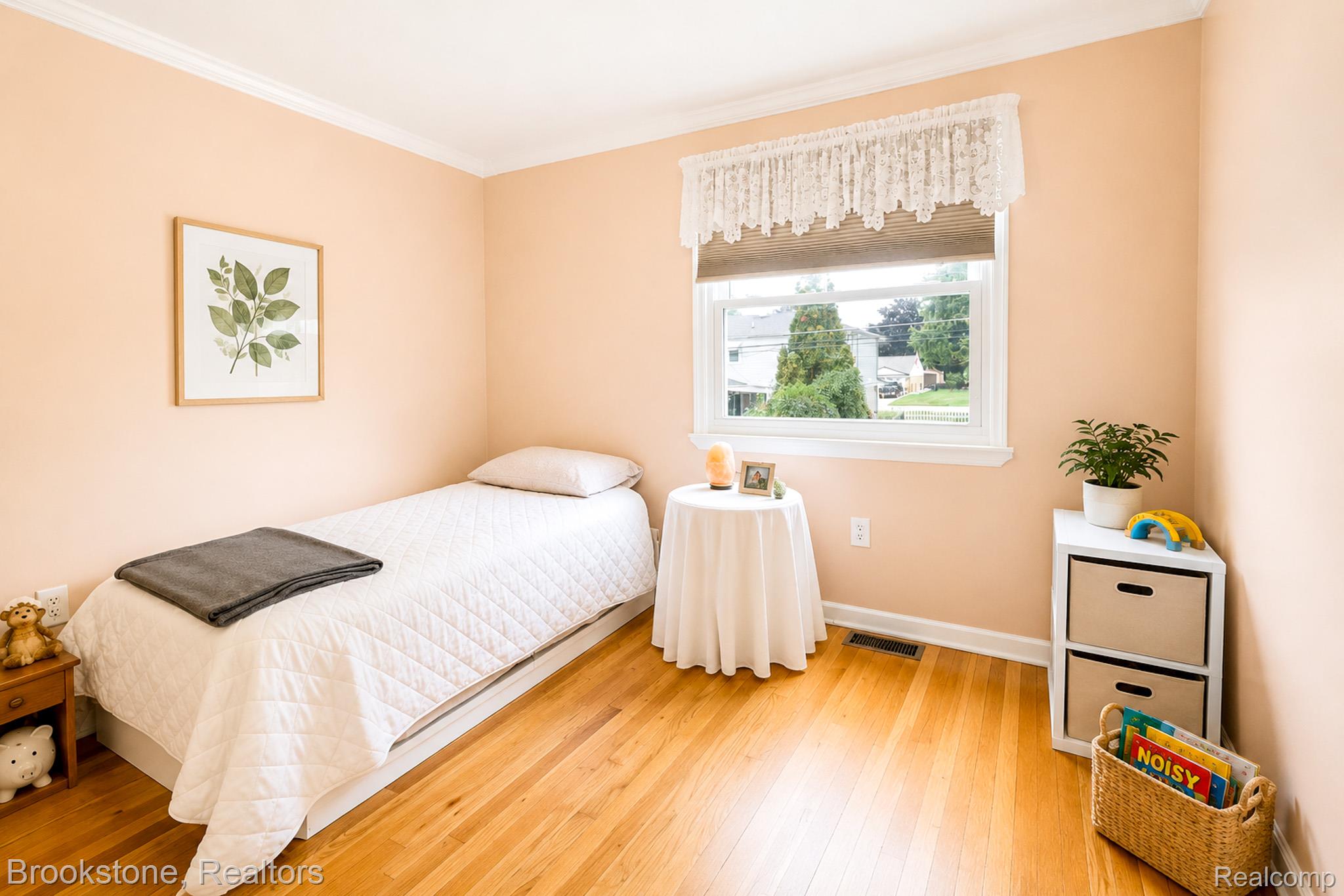 45737 Kensington Property Photo 12
