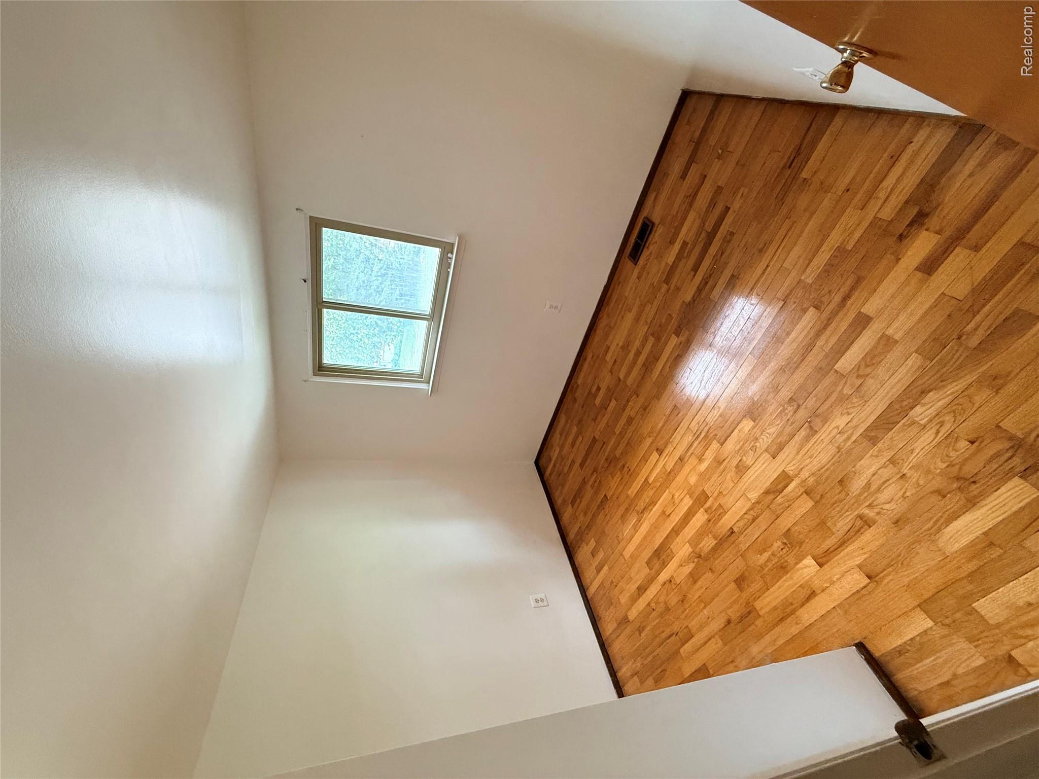 23713 Haig Property Photo 10
