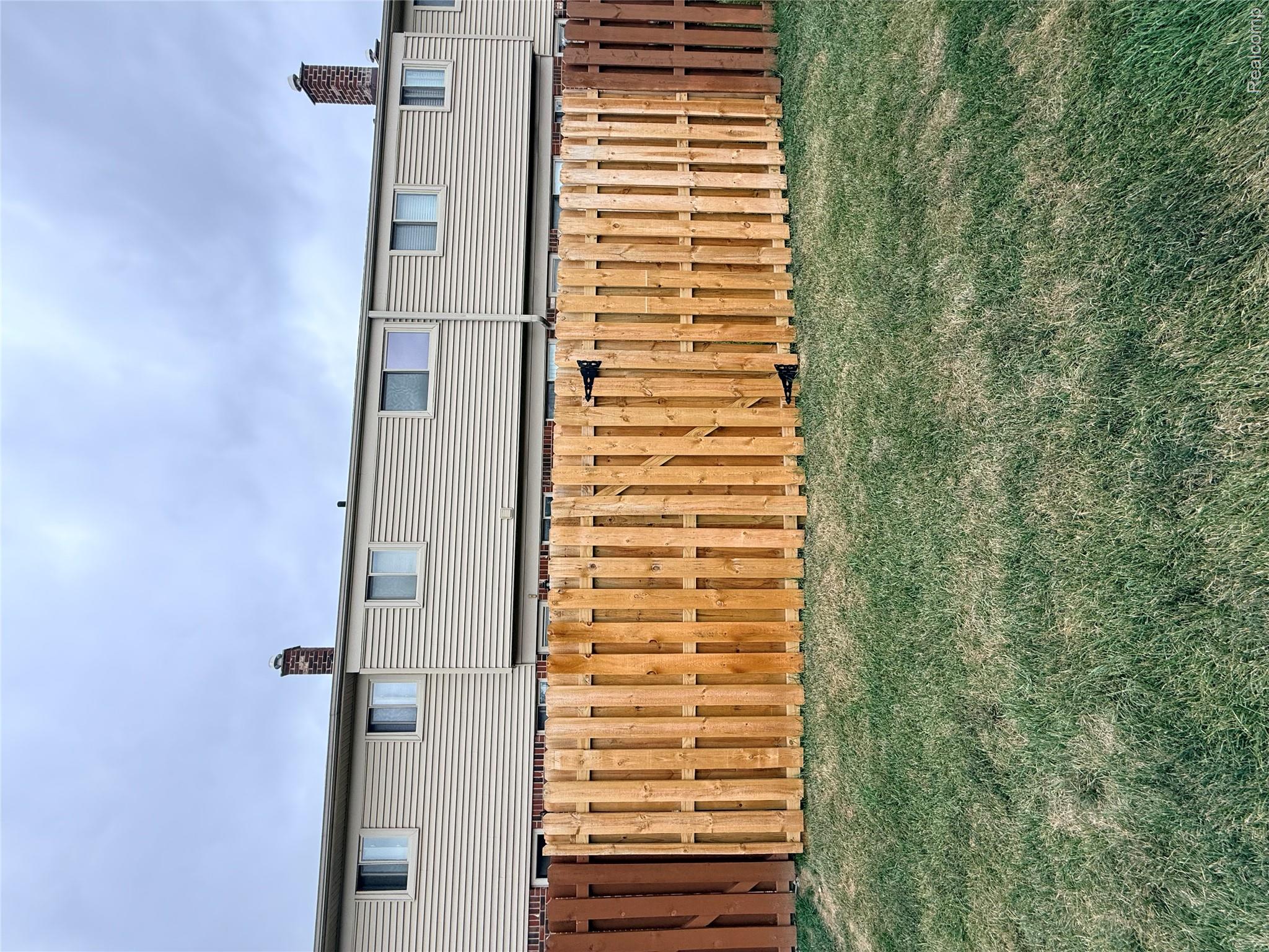23713 Haig Property Photo 15