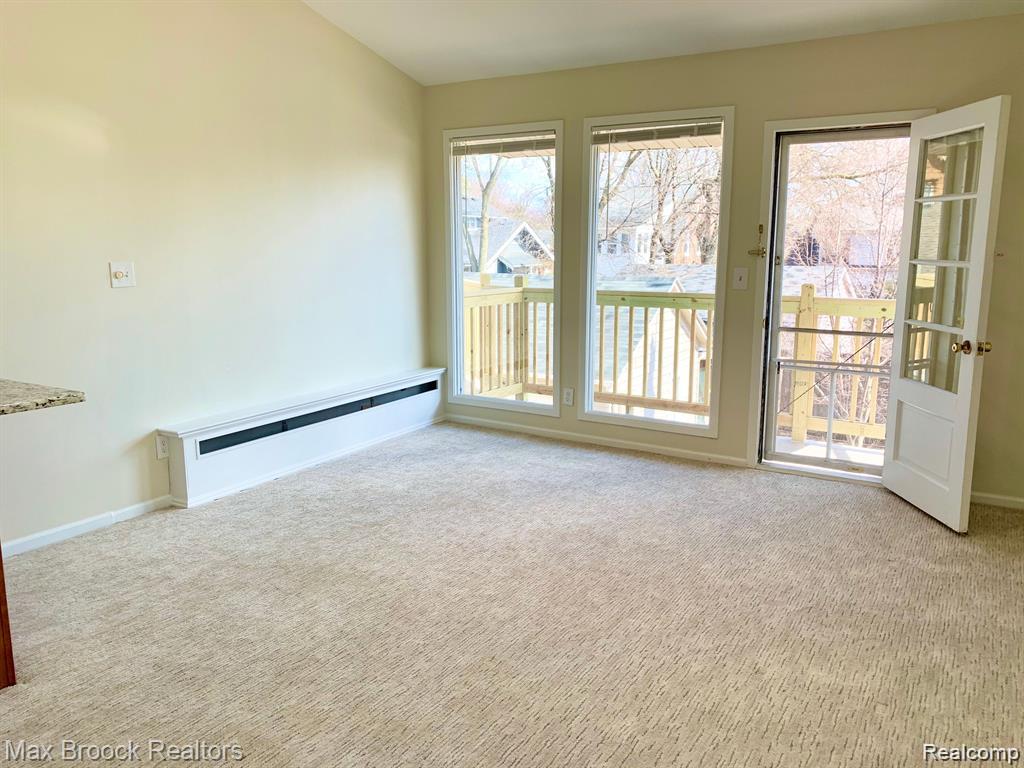156 N Worth Street Property Photo 24
