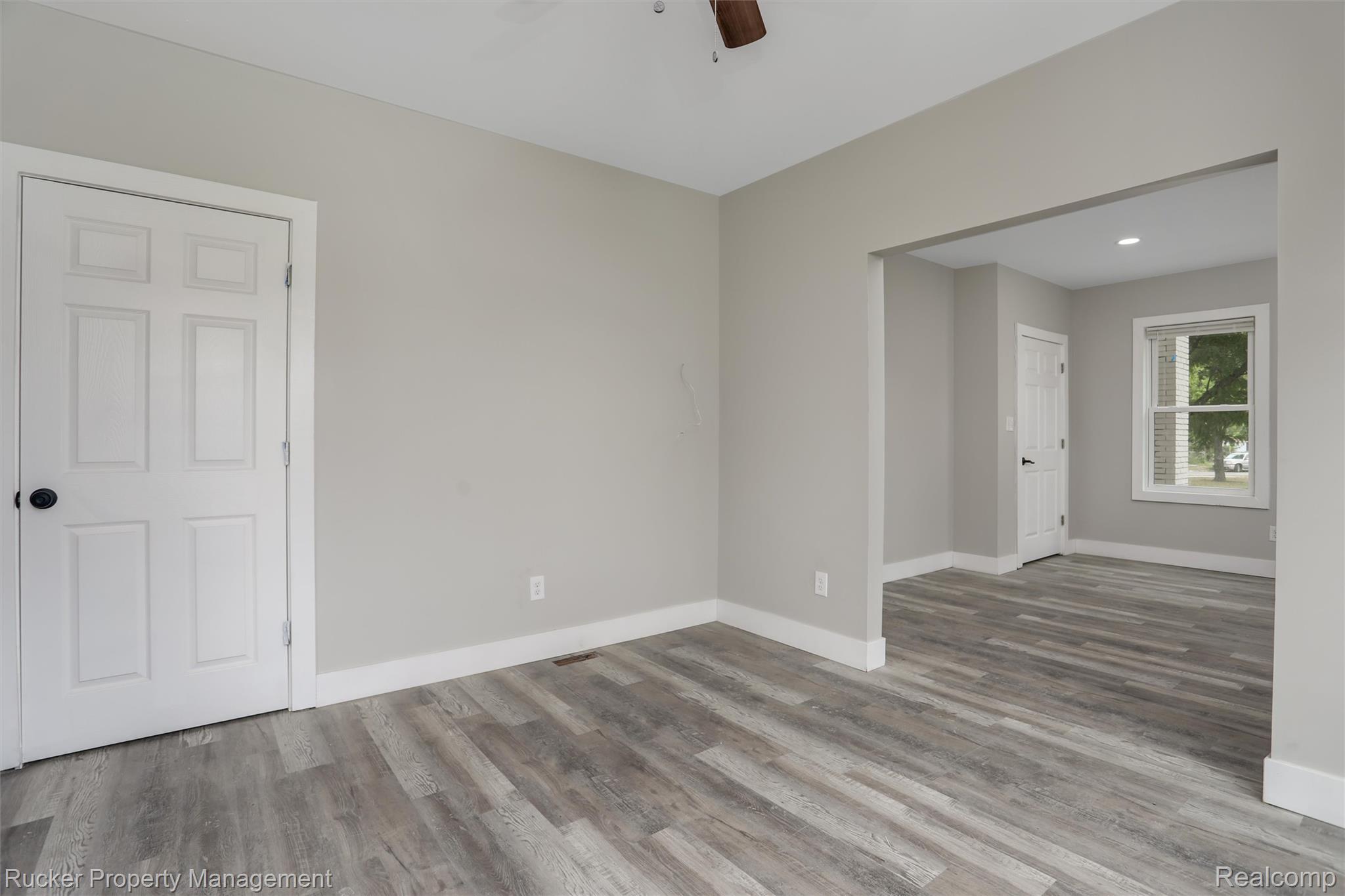 5124 W Chicago Street Apt 2 Property Photo 5
