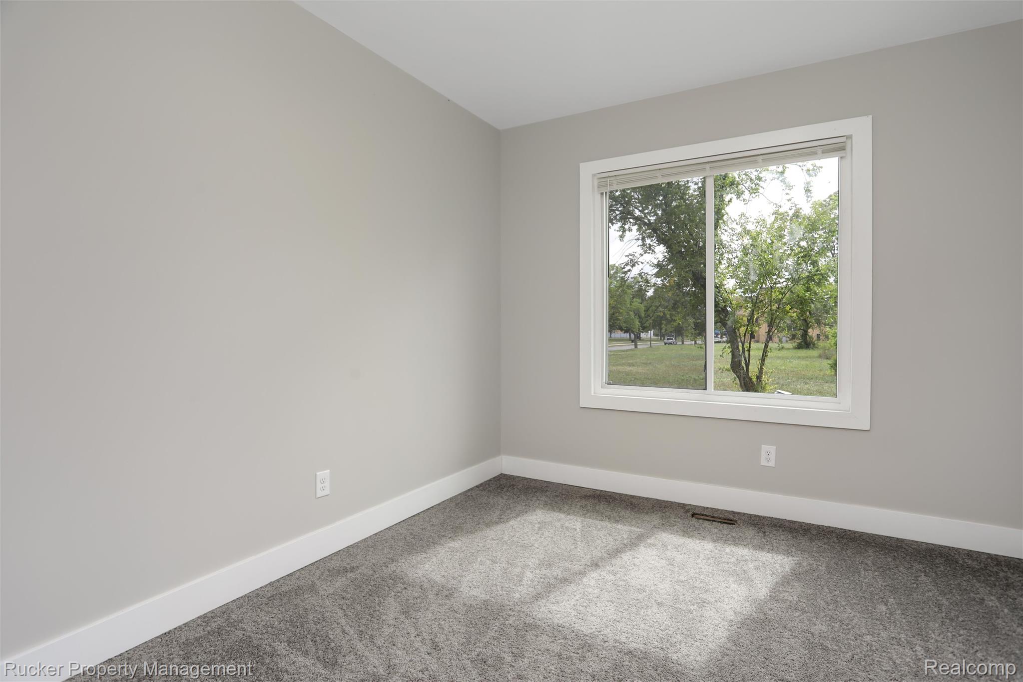 5124 W Chicago Street Apt 2 Property Photo 10