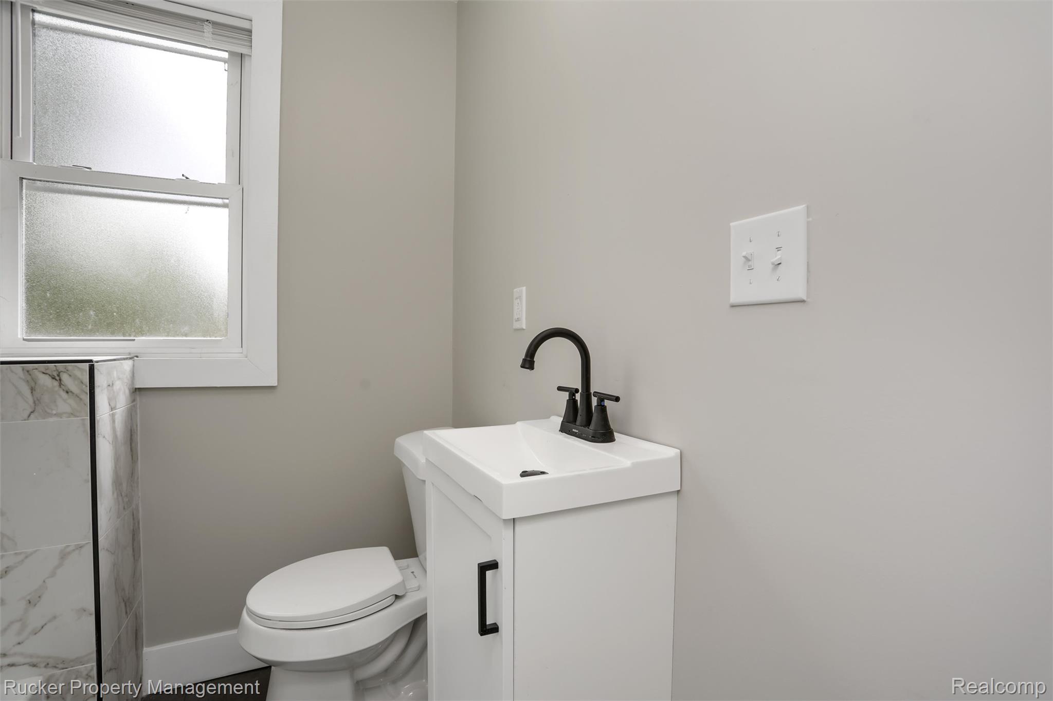 5124 W Chicago Street Apt 2 Property Photo 11
