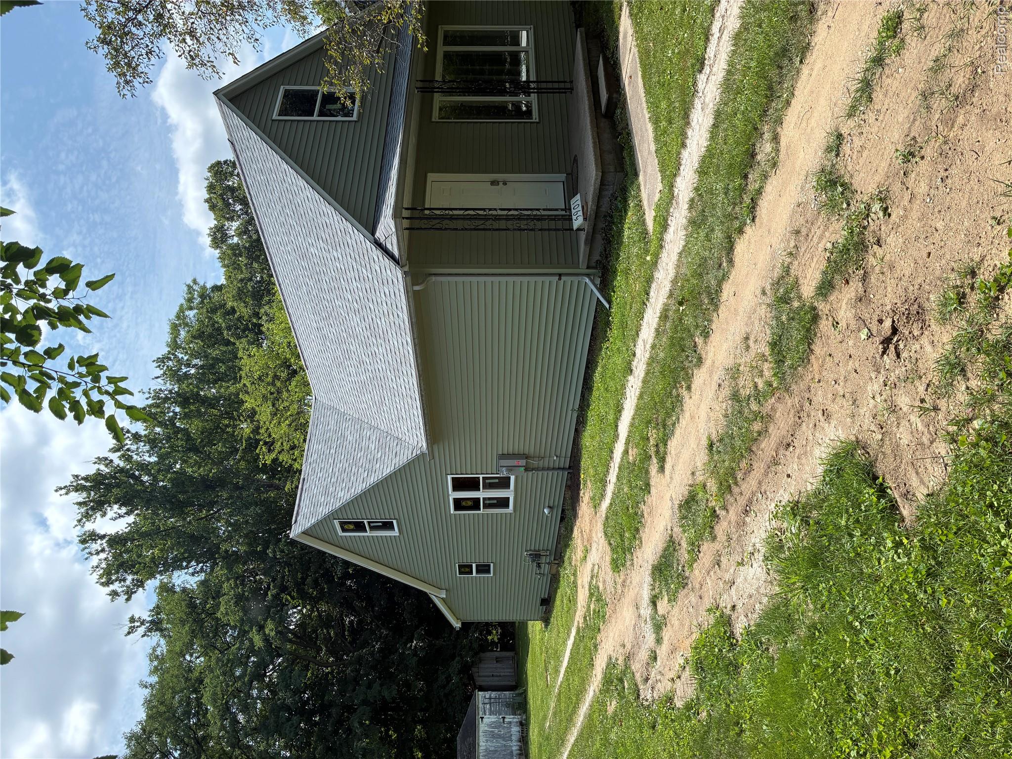 5901 Felske Drive Property Photo 3