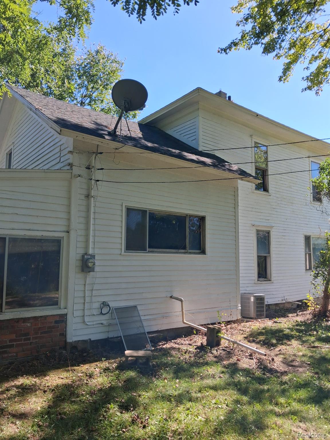 16649 Dixie Highway Property Photo 16