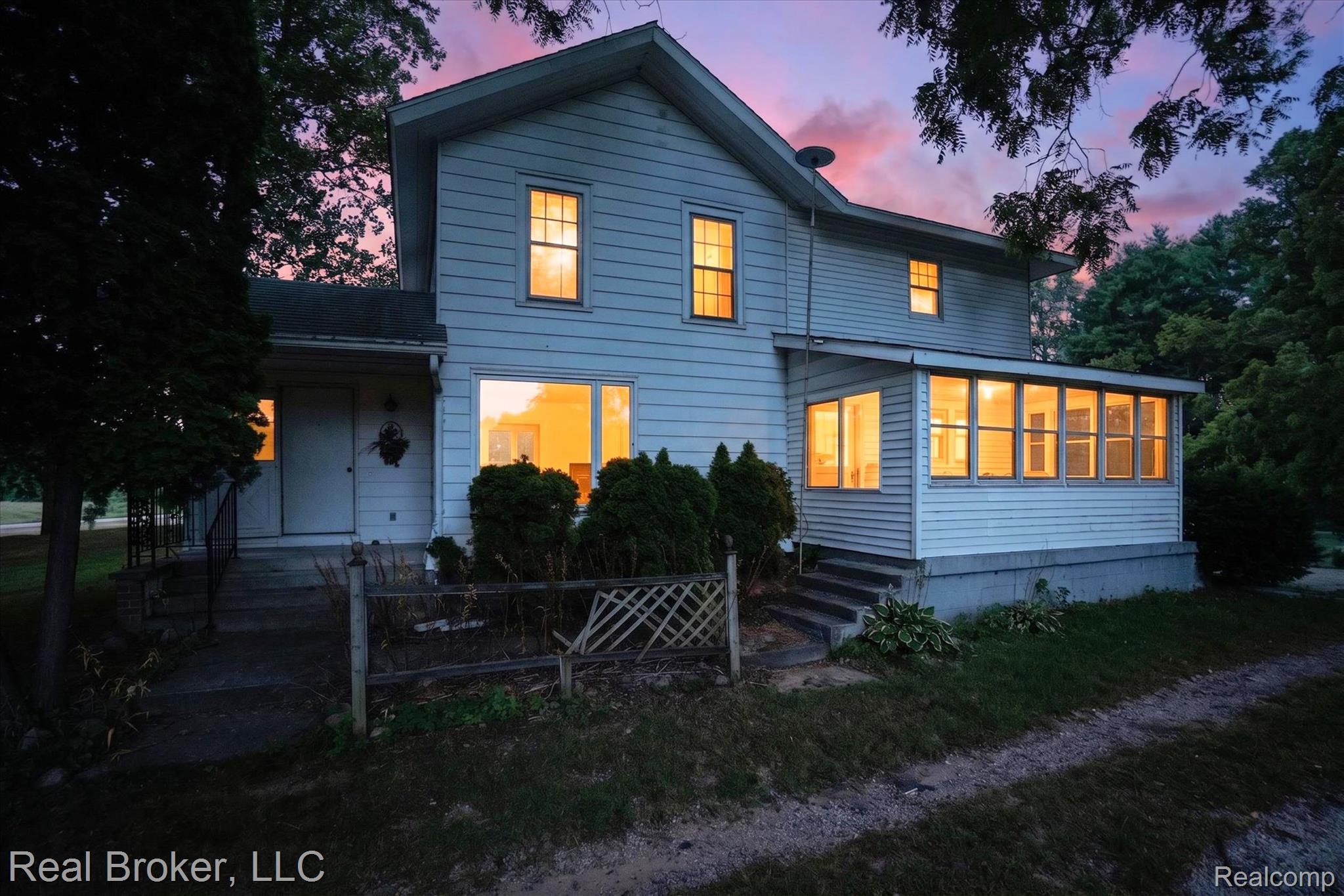 4425 M Drive Property Photo 1