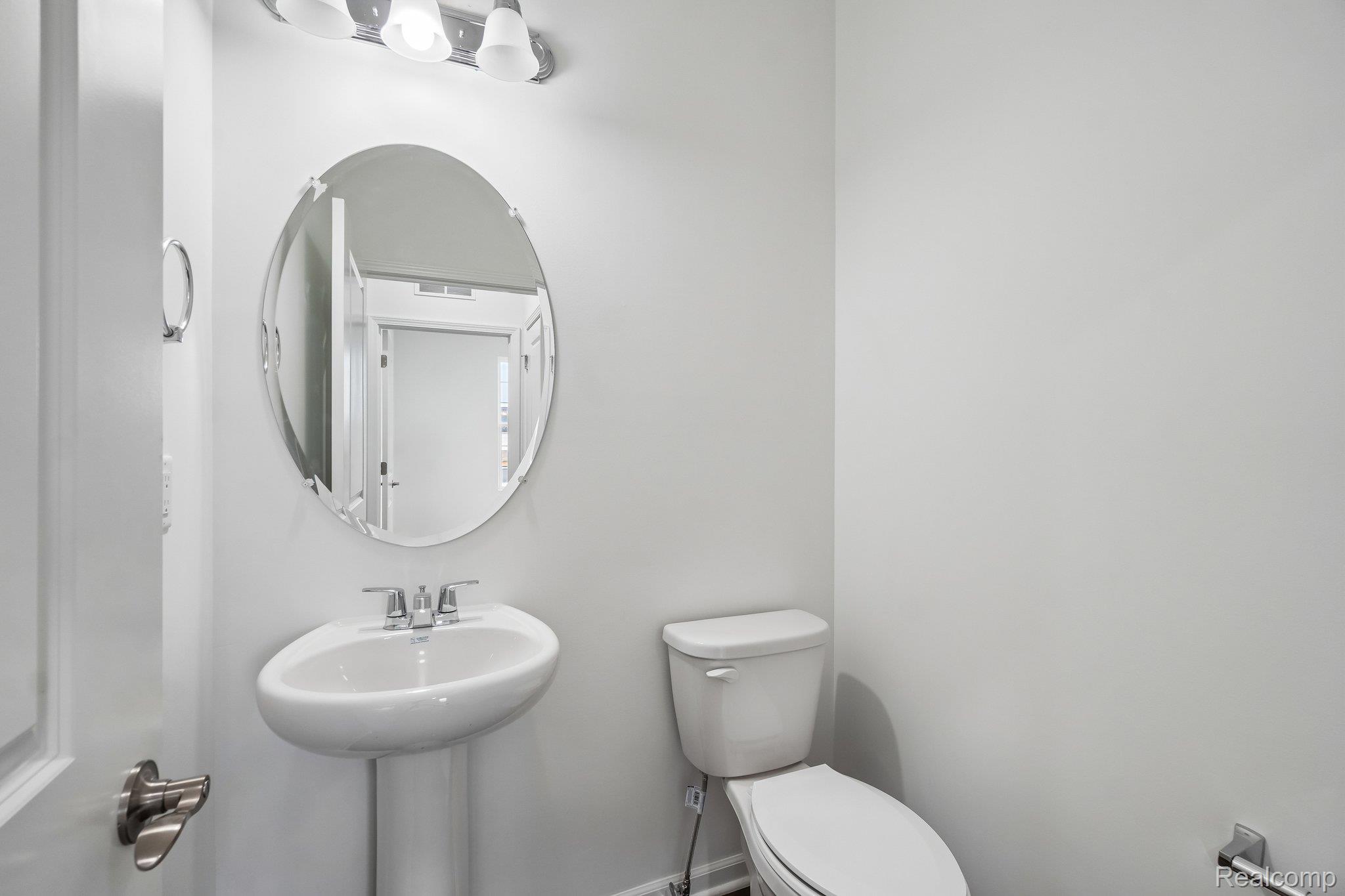50745 Crusader Drive Property Photo 8