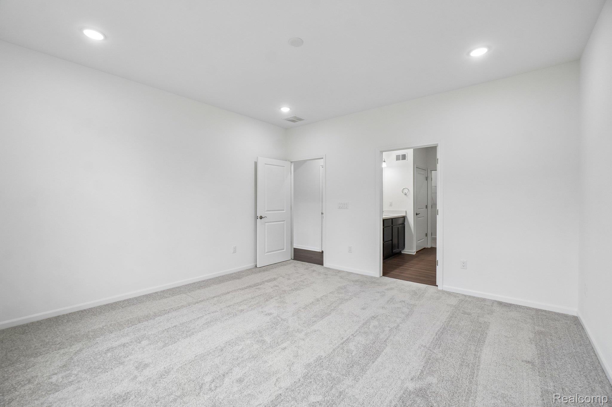 50745 Crusader Drive Property Photo 10