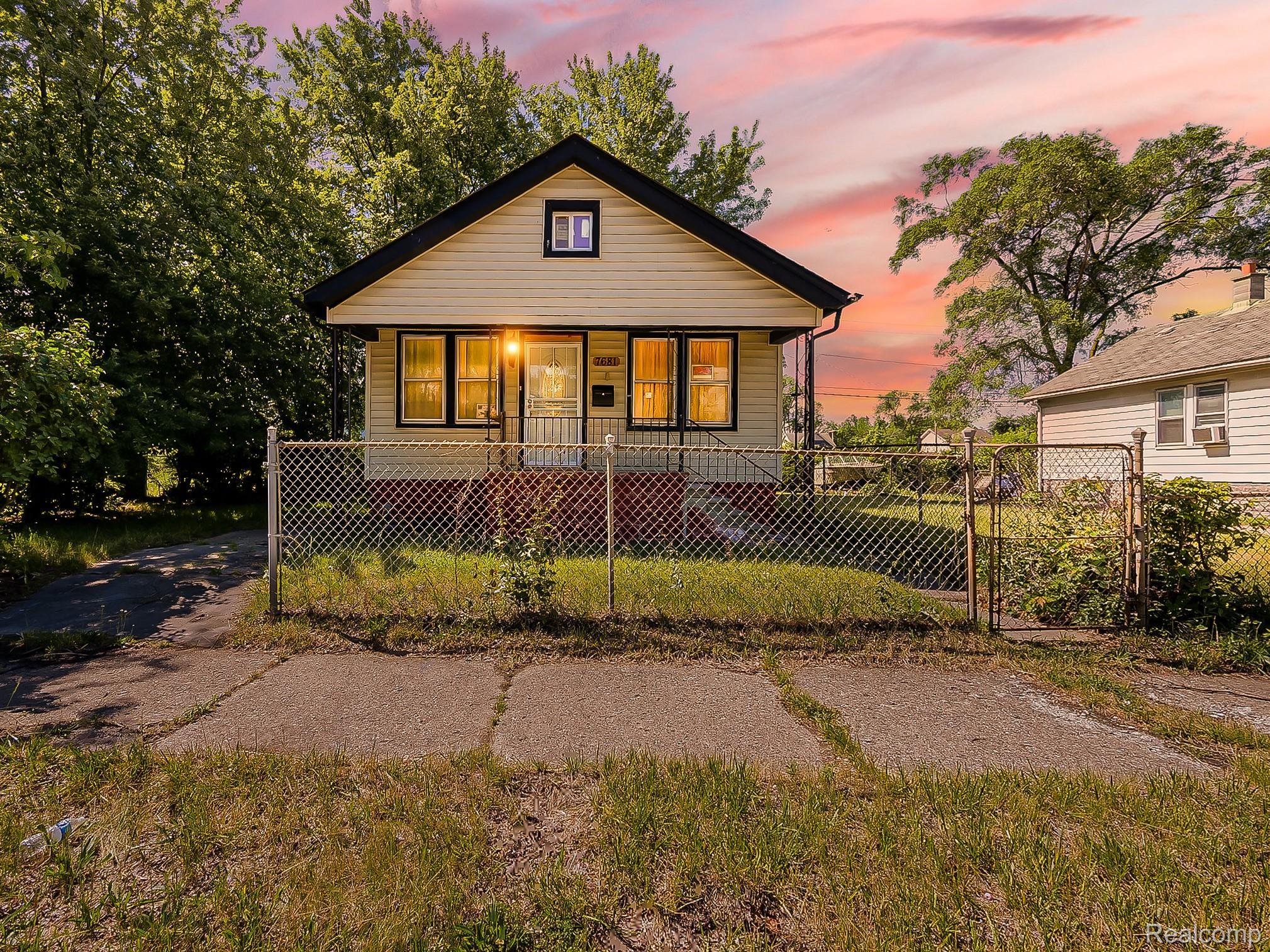 7681 Ellsworth Street Property Photo 1