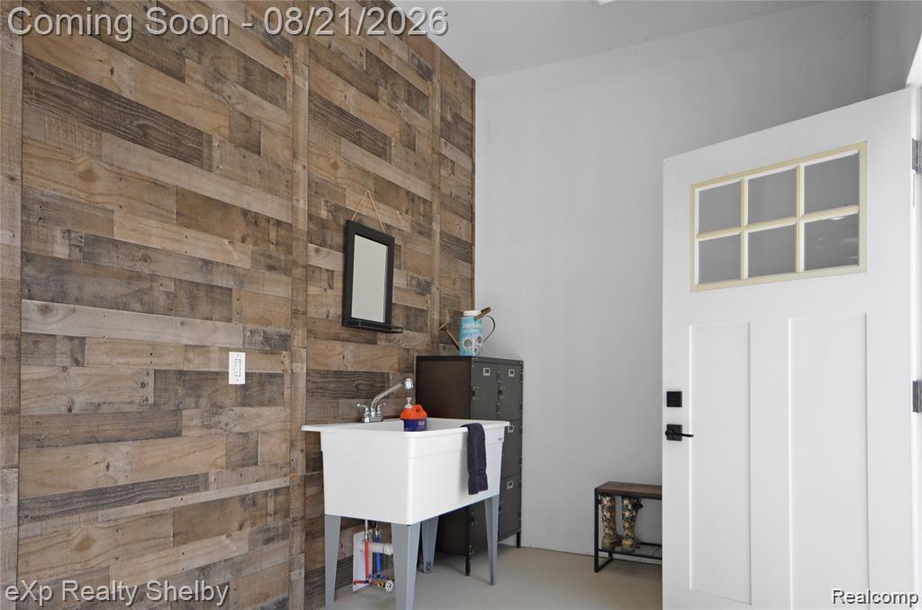 70336 Welding Road Property Photo 46