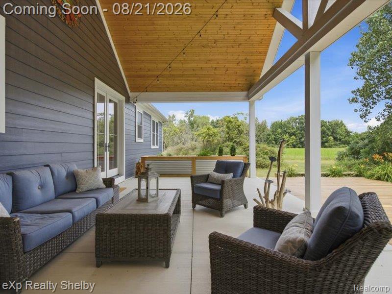 70336 Welding Road Property Photo 52